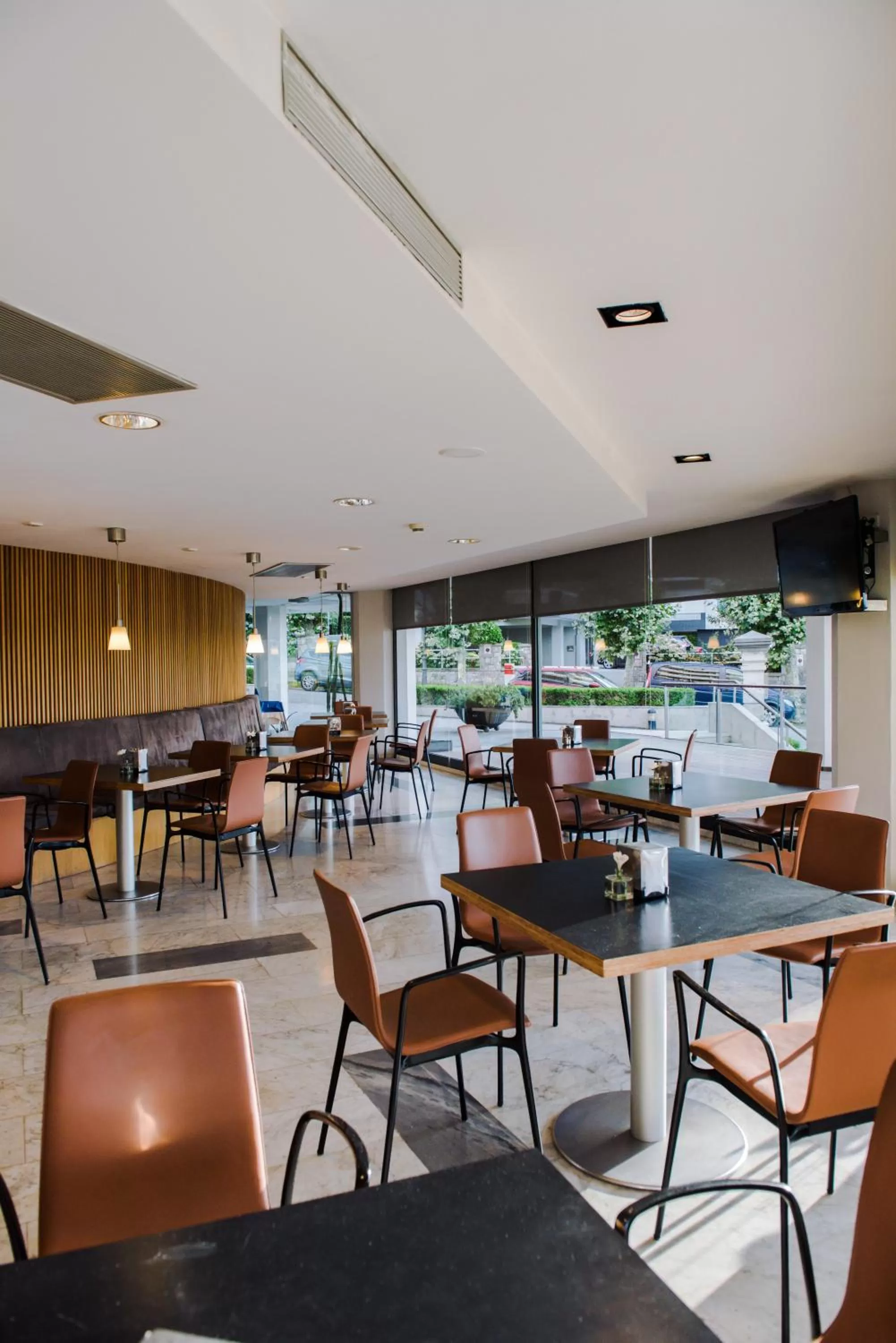 Restaurant/places to eat in Gran Hotel Victoria