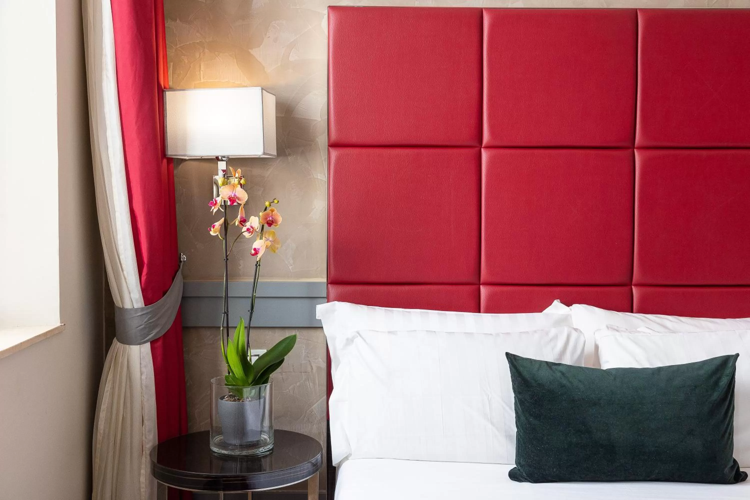 Bedroom, Bed in Hotel Castellino Roma