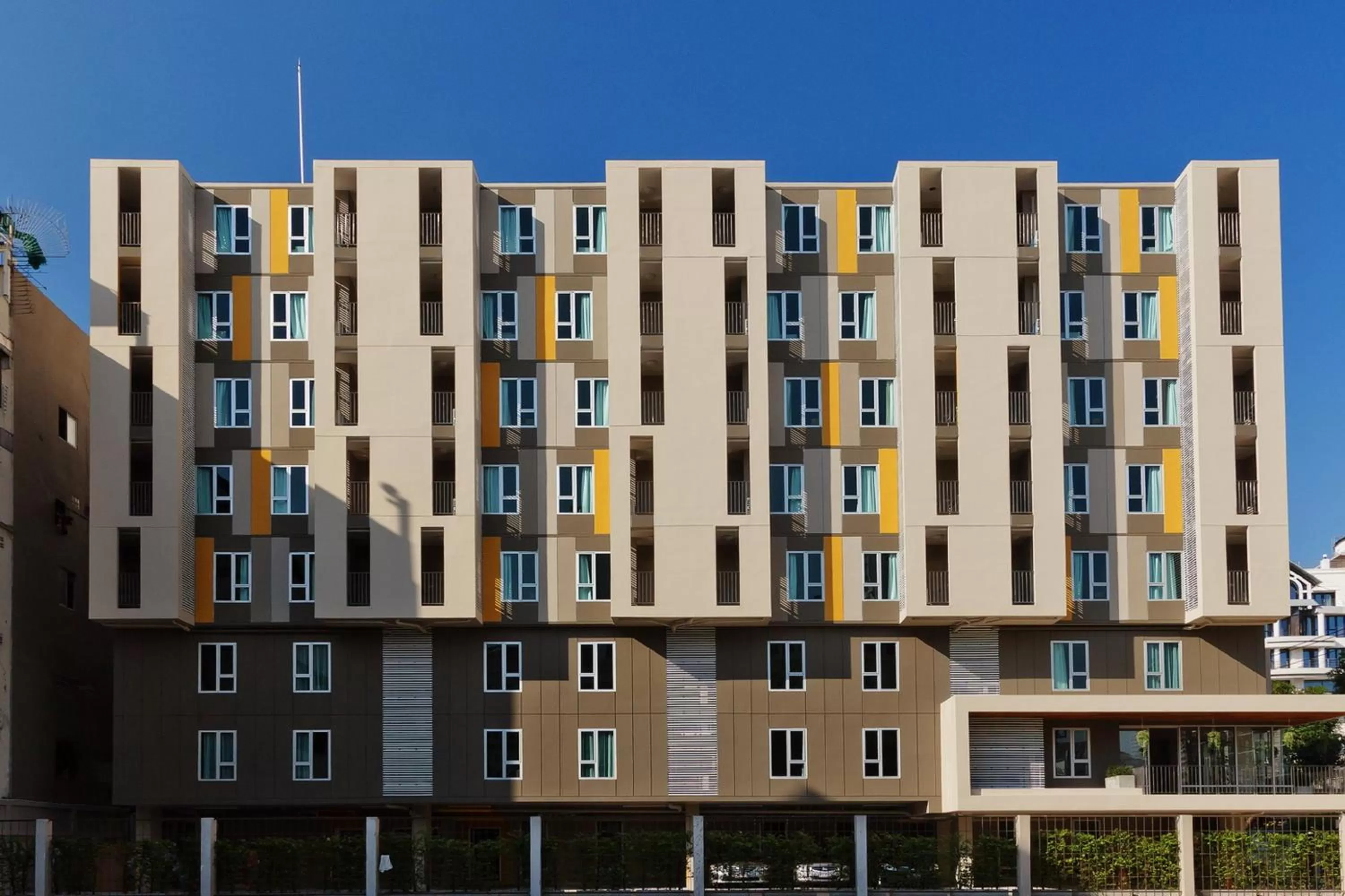 Facade/entrance in Lemontea Hotel Bangkok