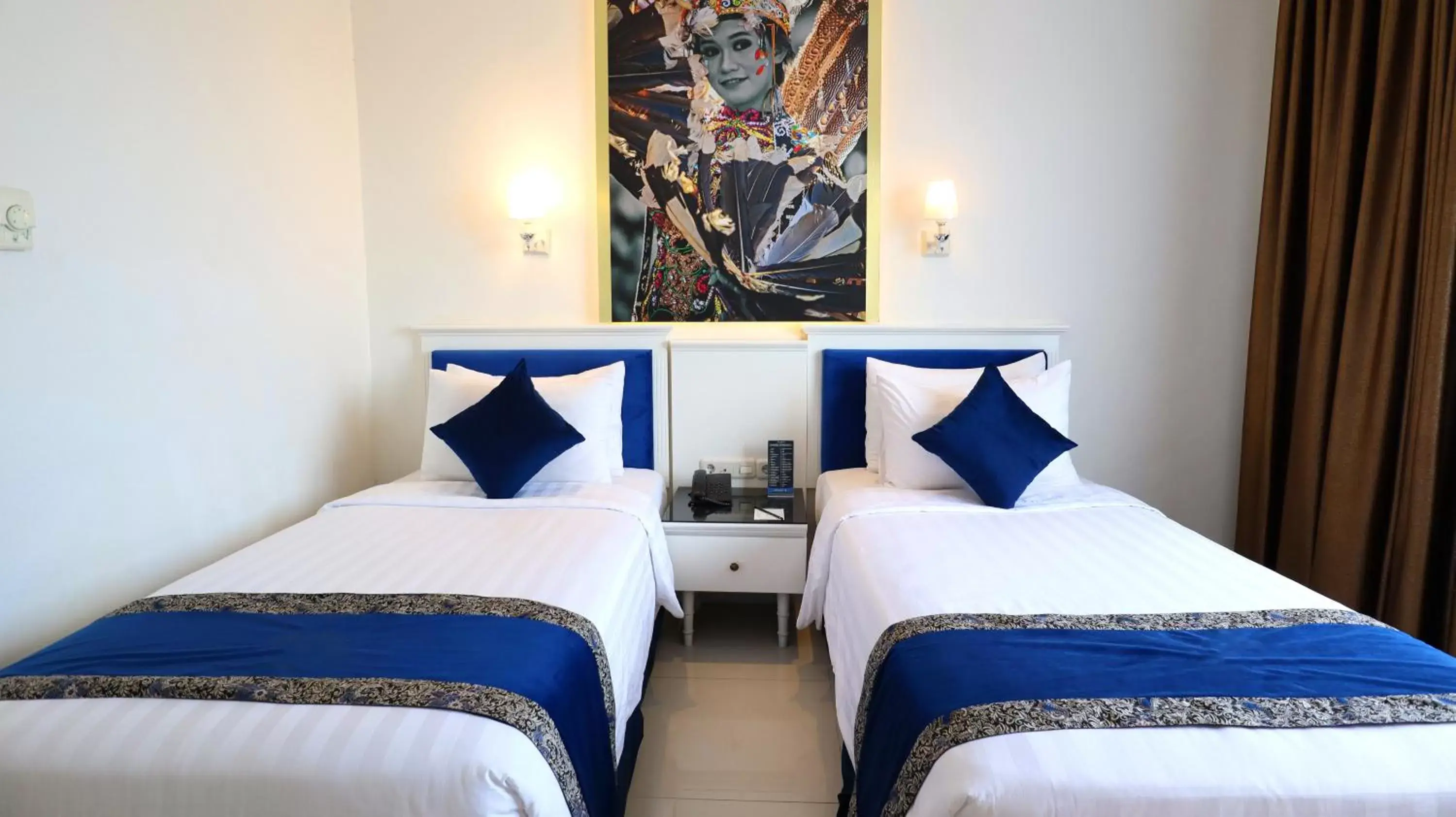 Bed in Vue Palace, ARTOTEL Curated Bed in Vue Palace, ARTOTEL Curated