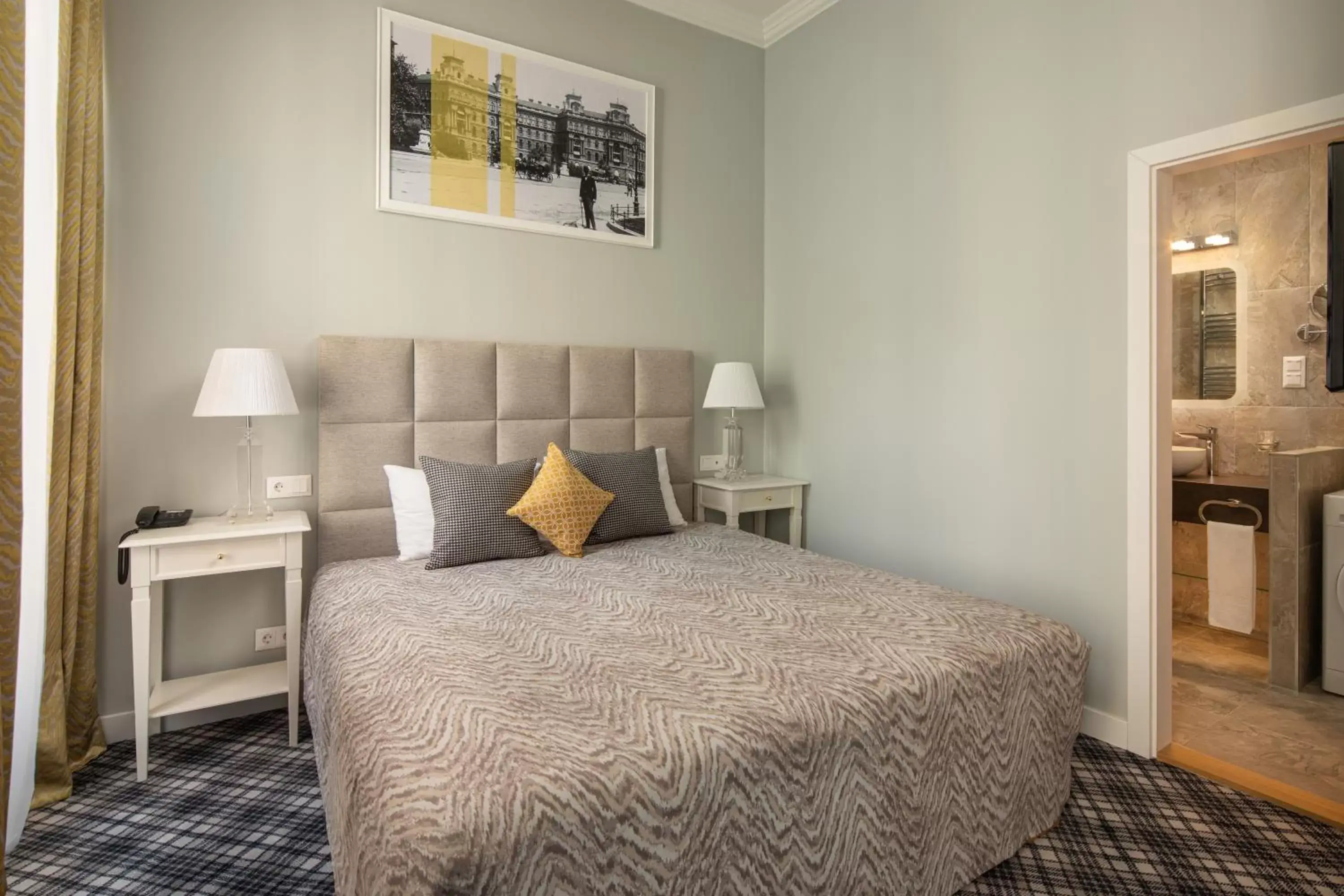 Bedroom, Bed in Mamaison Residence Izabella Budapest Bedroom, Bed in Mamaison Residence Izabella Budapest