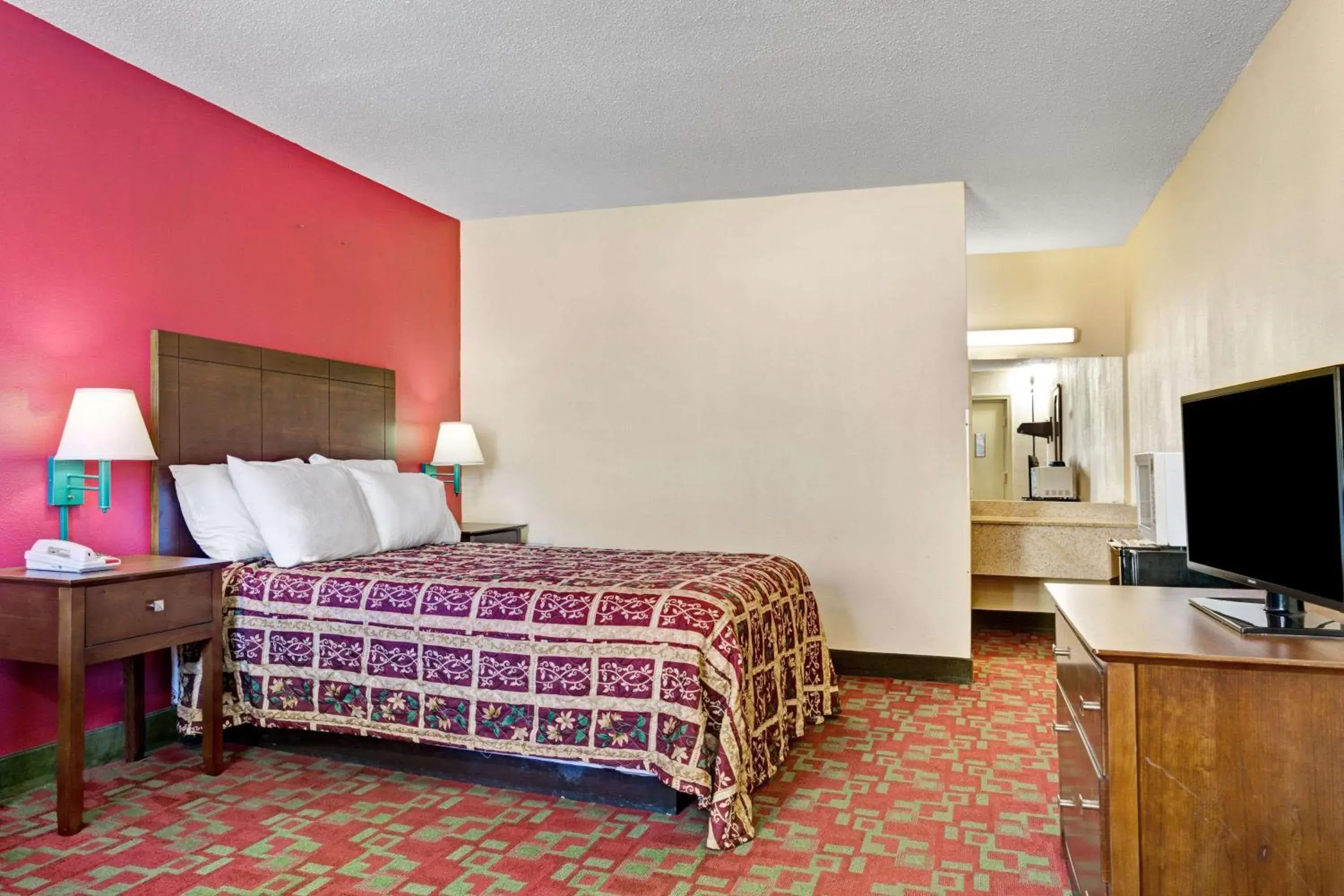 Photo of the whole room, Bed in Days Inn by Wyndham Elizabeth City
