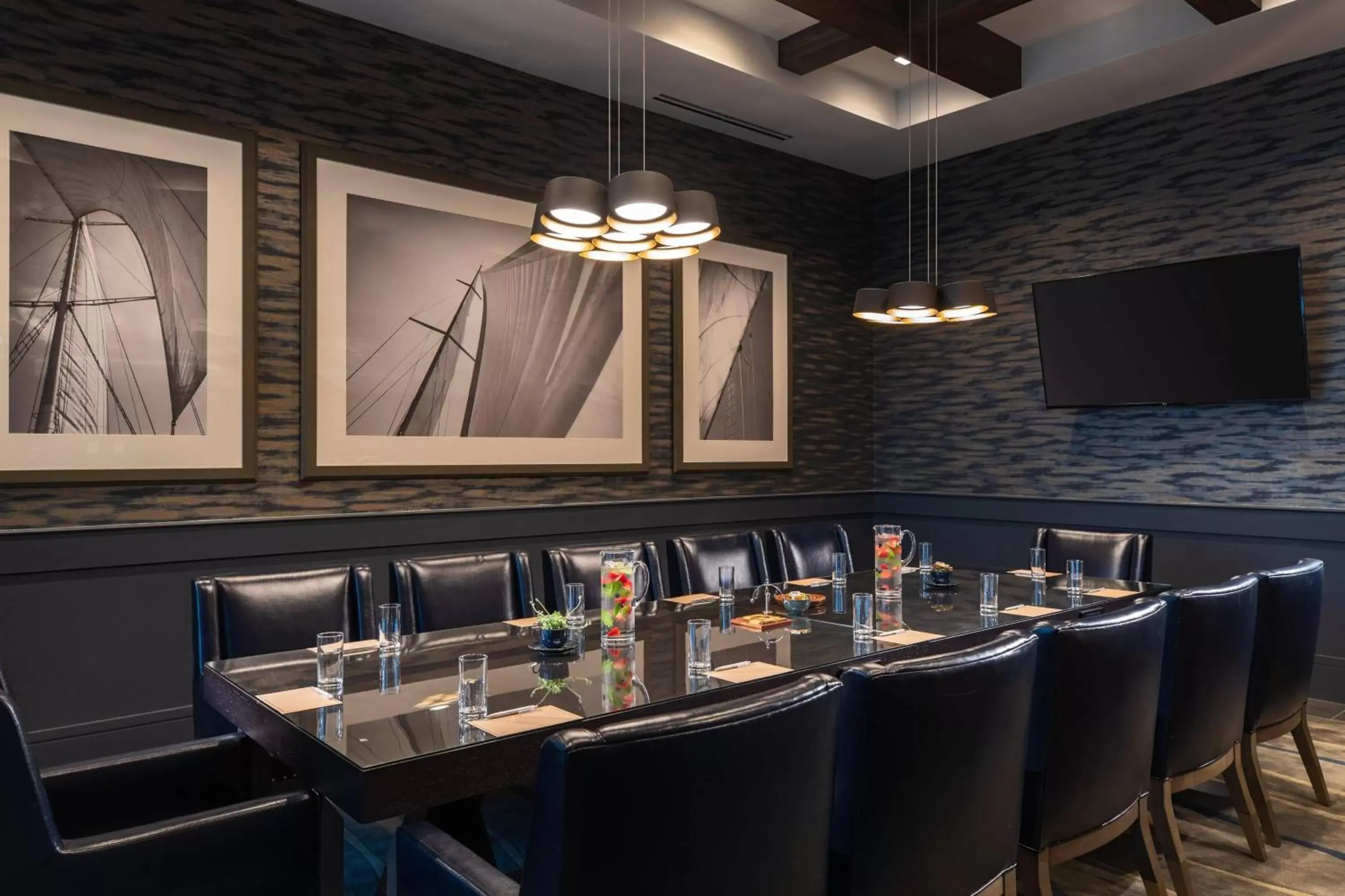 Meeting/conference room, Restaurant/Places to Eat in Renaissance Columbus Westerville-Polaris Hotel