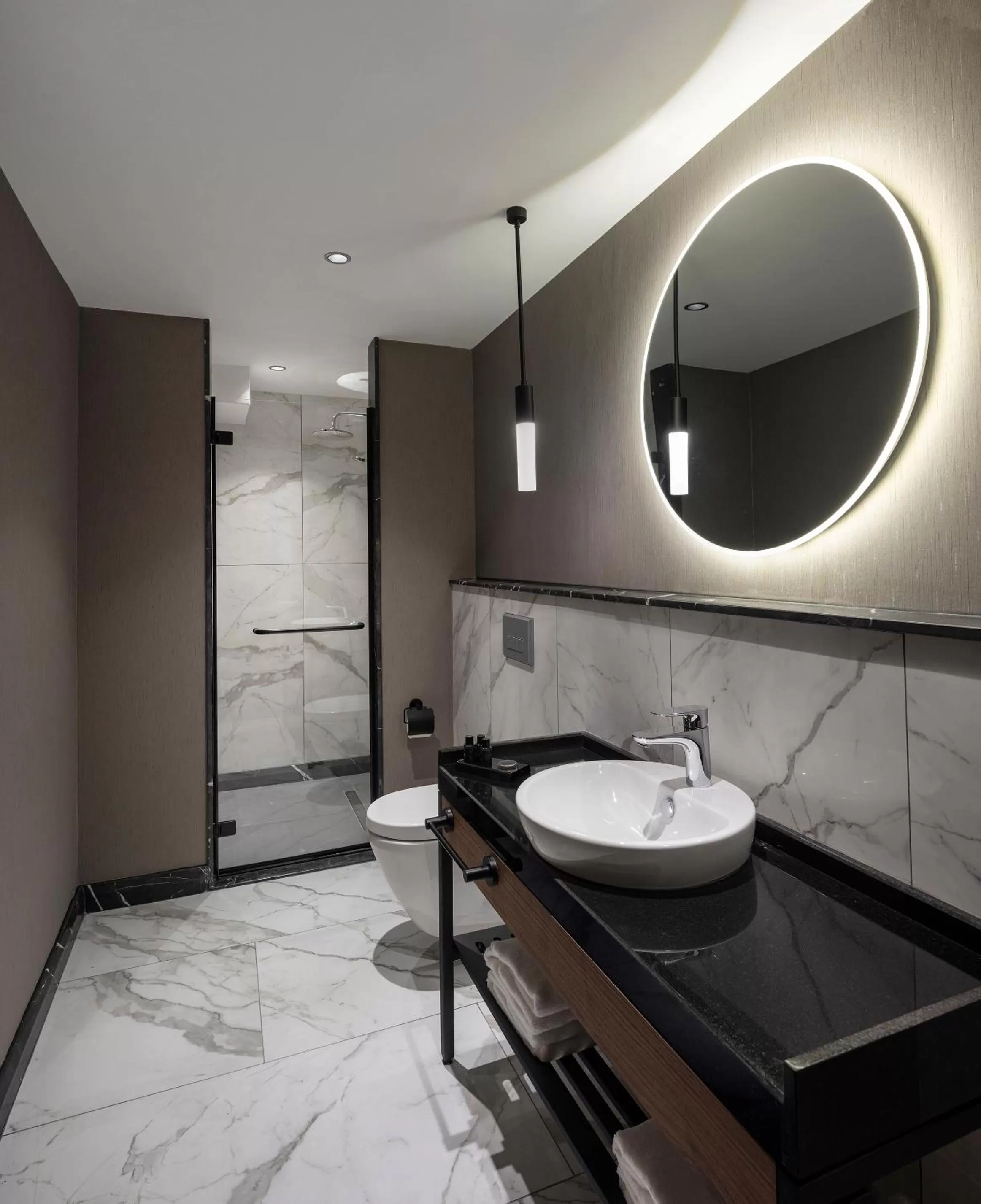 Shower in Livro Hotel