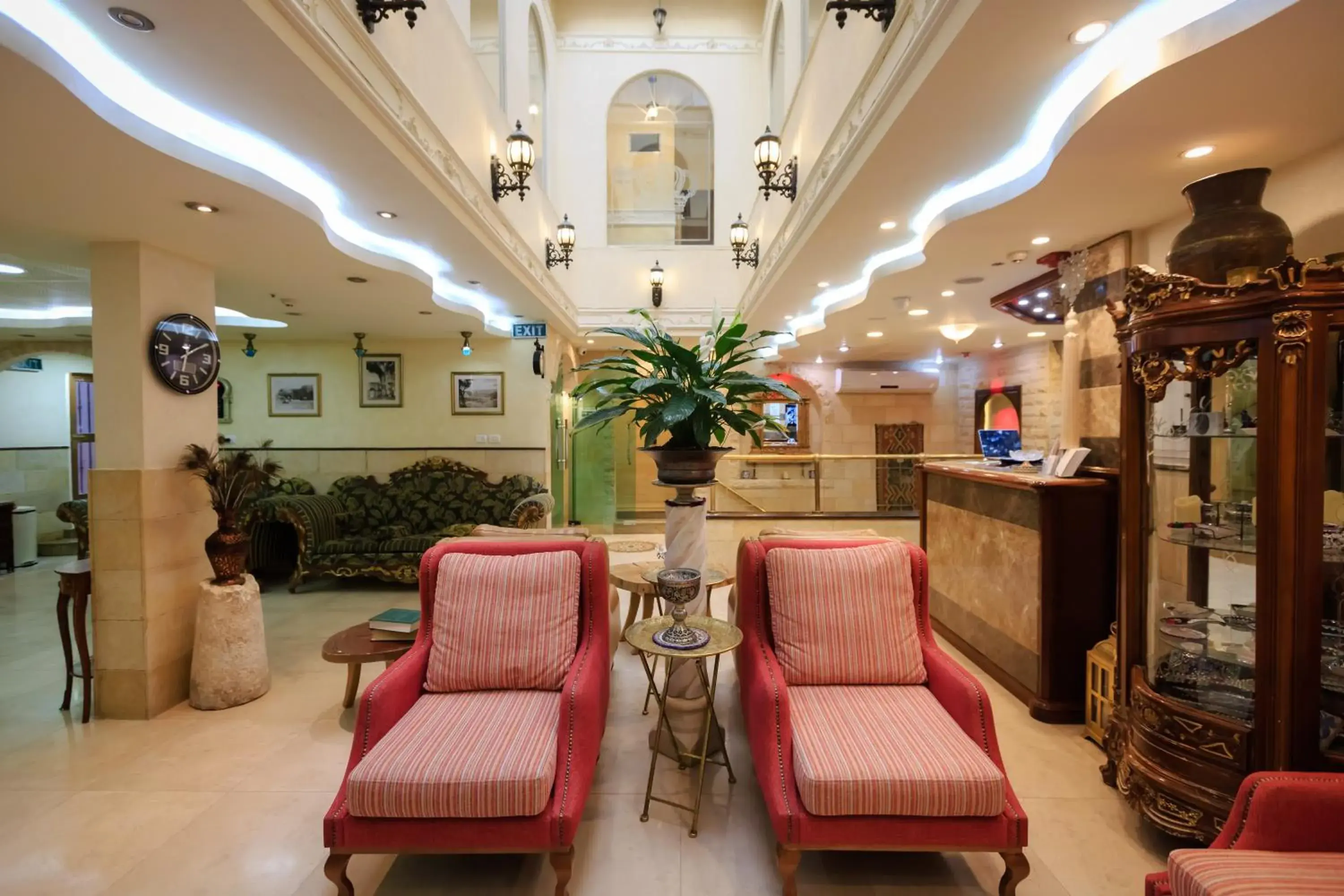 Lobby/Reception in Hashimi Hotel