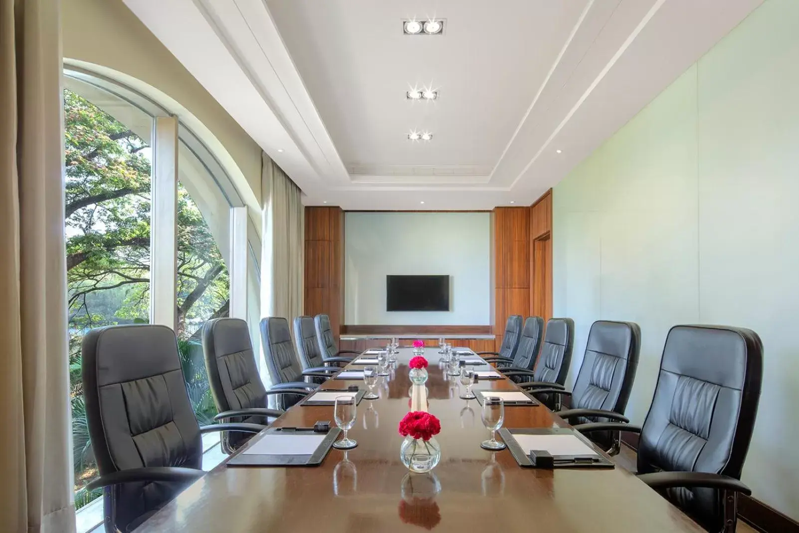 Meeting/conference room in Radisson Blu Plaza Hotel Mysore