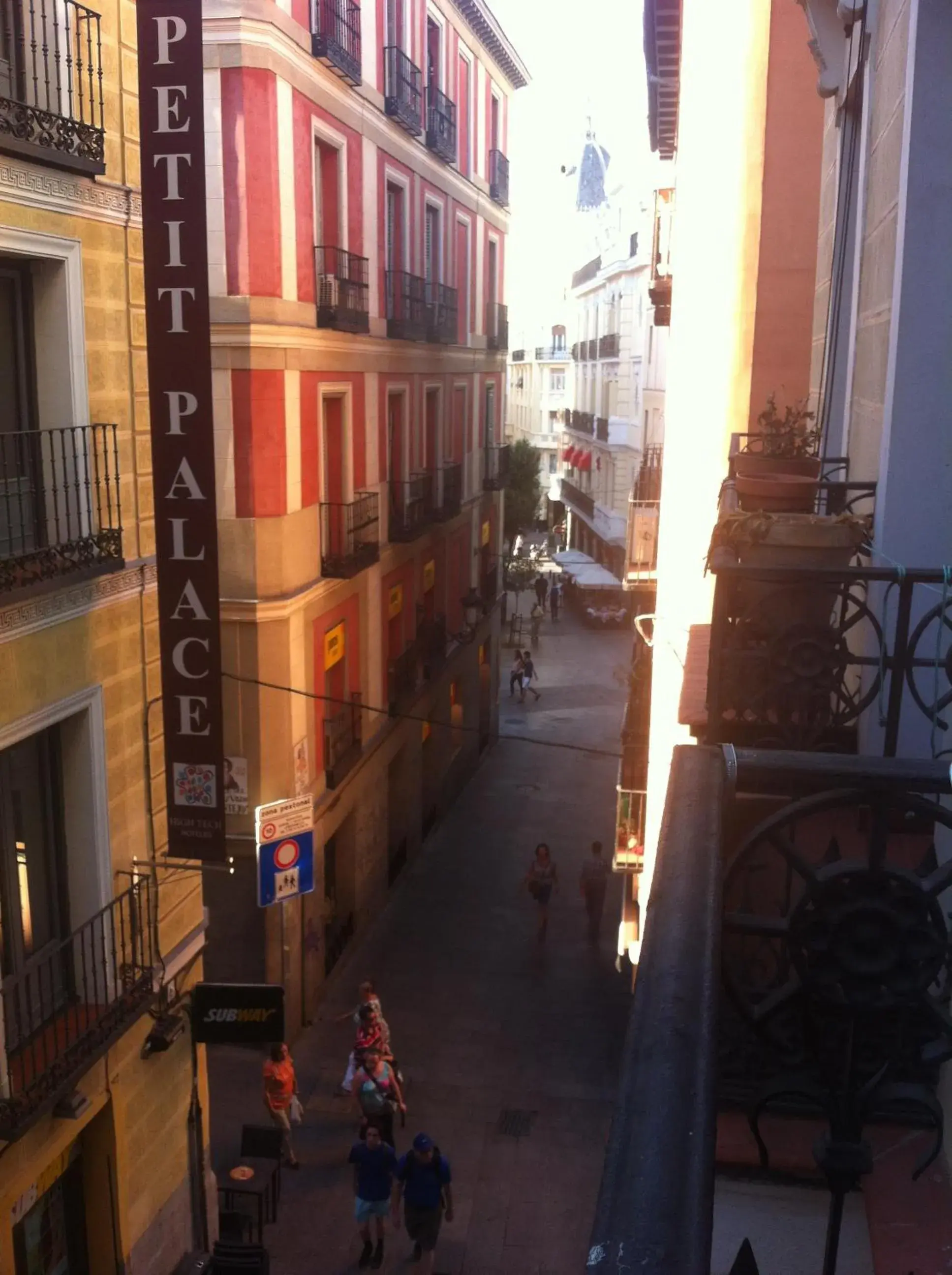 Street view in Hostal Comercial