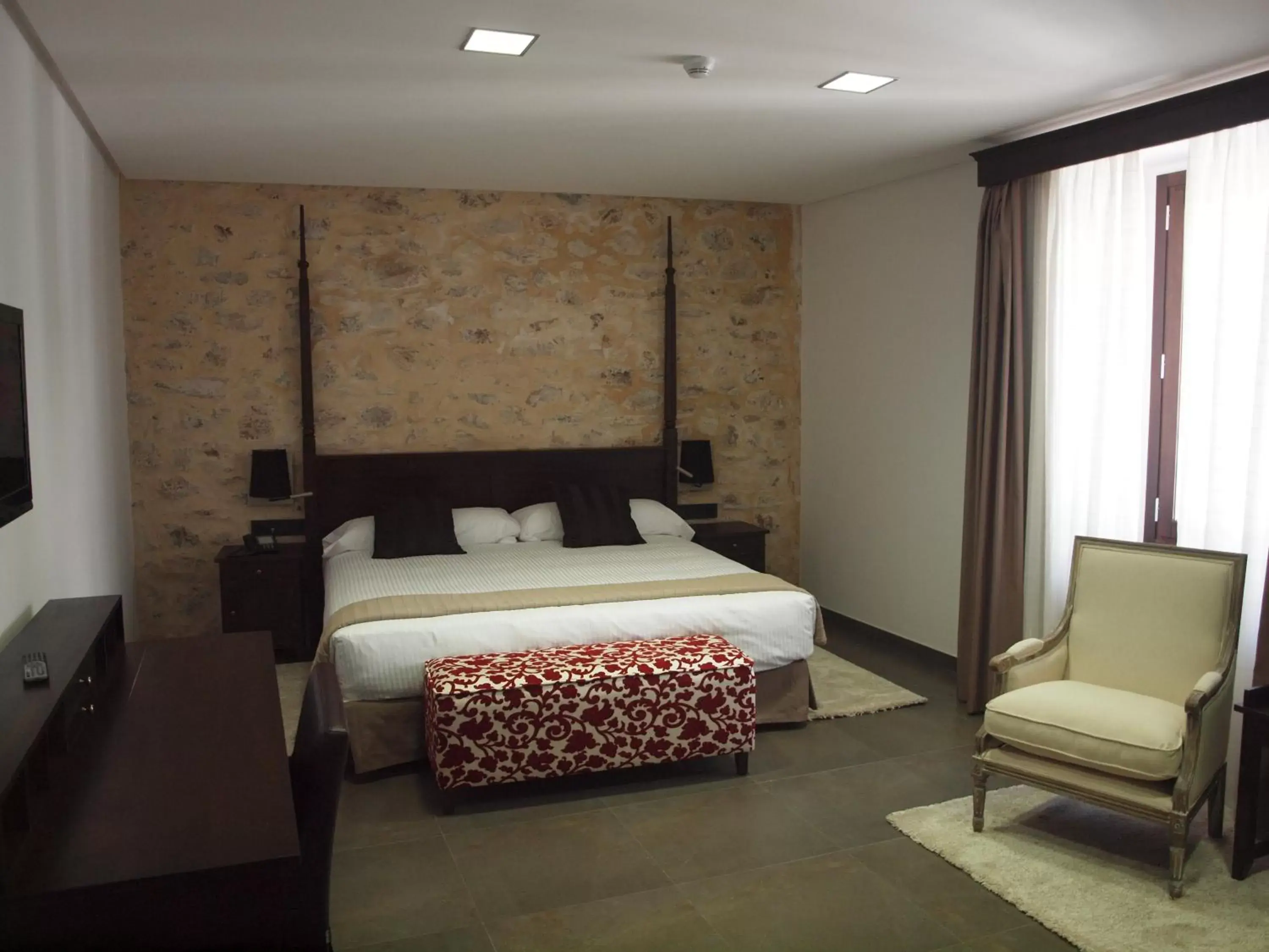 Bed in Hotel Convento Aracena & SPA