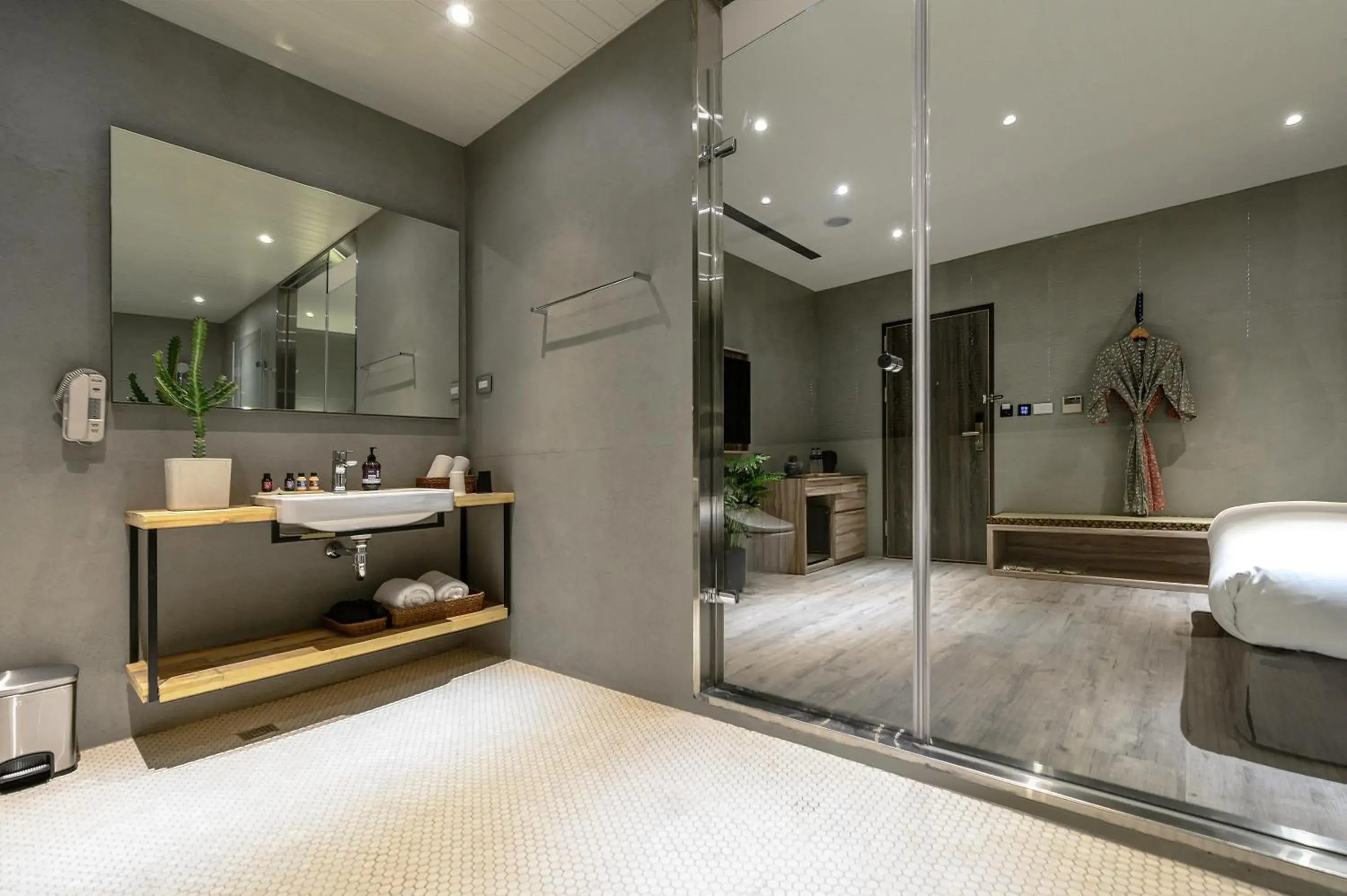 Shower, Bathroom in Yunoyado Onsen Hotspring Hotel Deyang