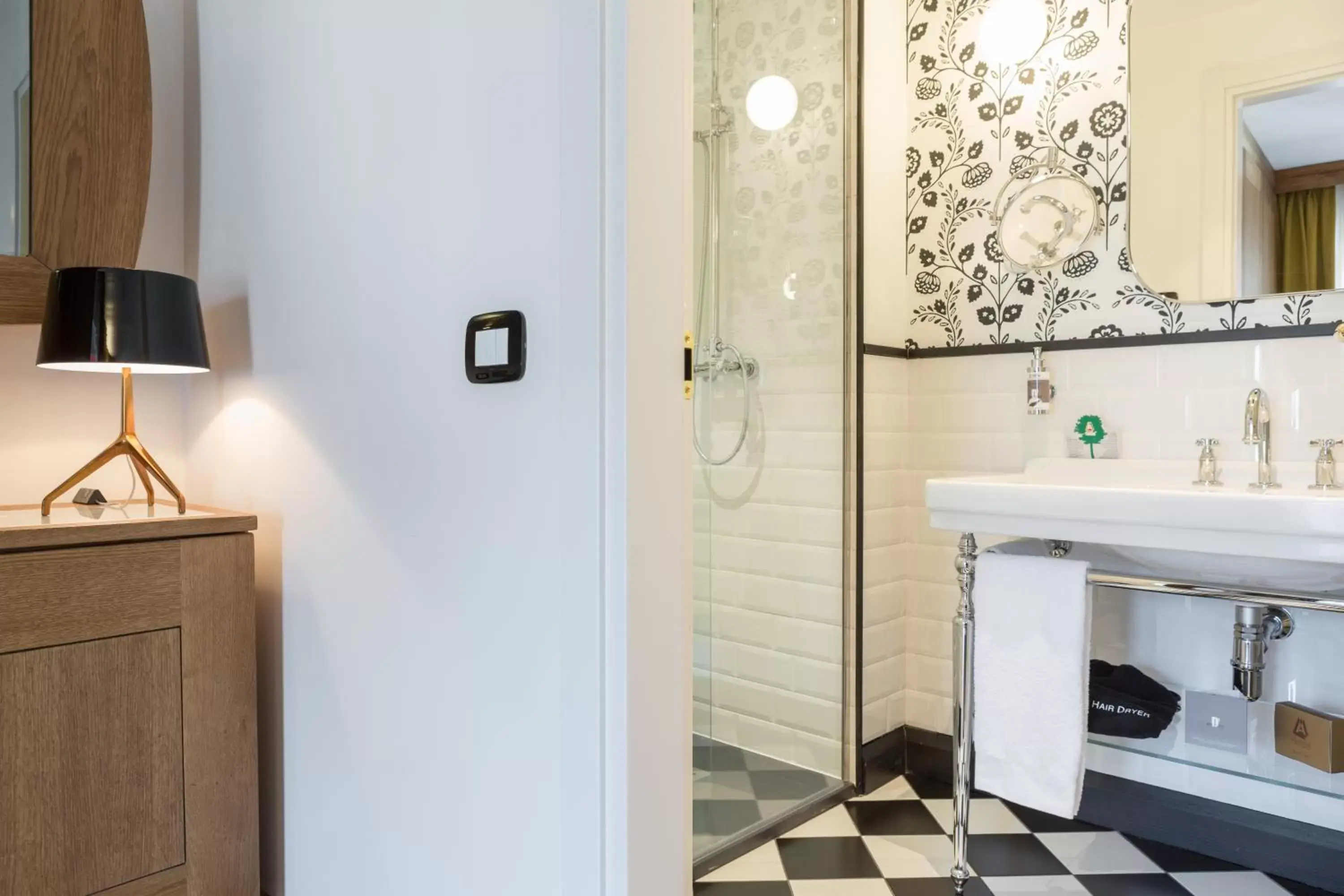 Bathroom in Duca D'Aosta Hotel