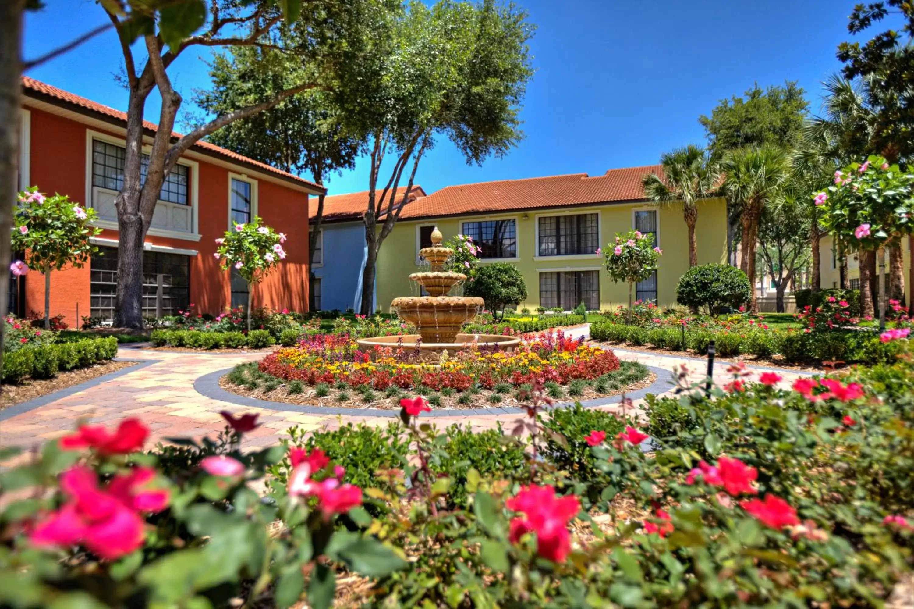 Day, Property Building in Legacy Vacation Resorts - Lake Buena Vista