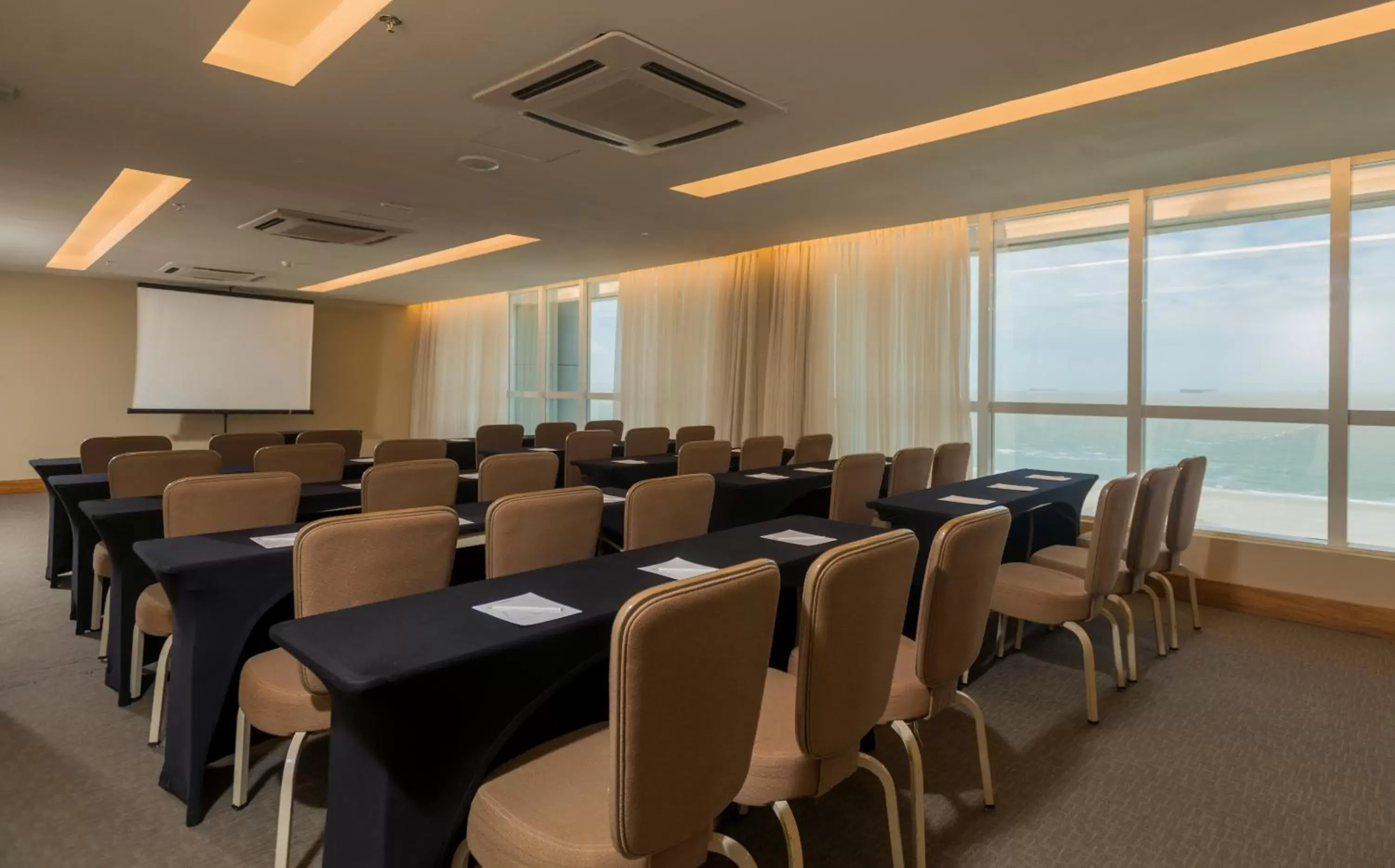 Meeting/conference room in Hotel Luzeiros São Luis