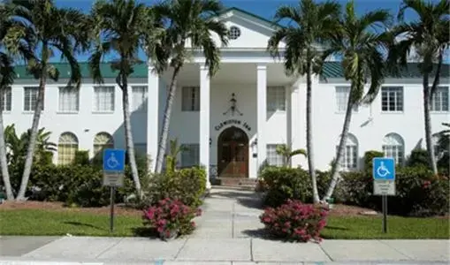 Facade/entrance, Property Building in Americas Best Value Inn Historic Clewiston Inn