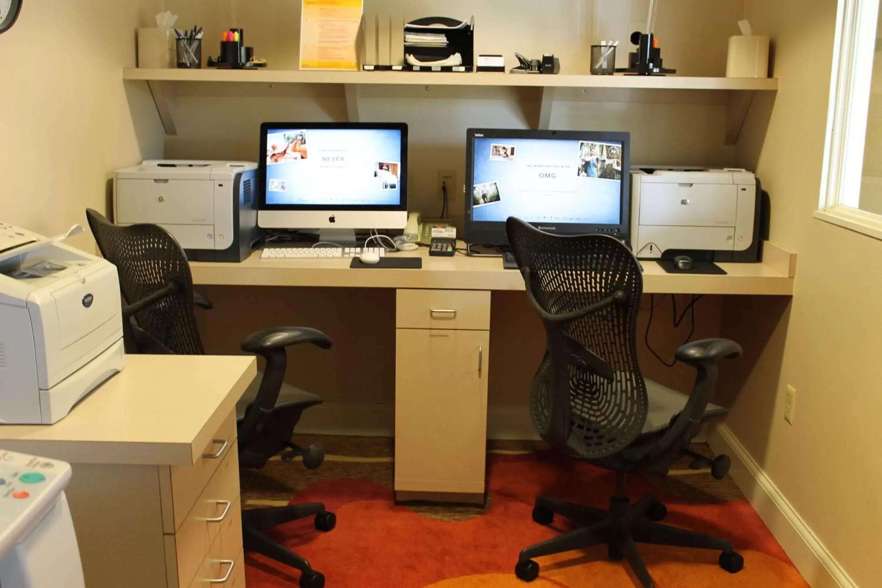 Business facilities, Business Area/Conference Room in Hilton Garden Inn Addison