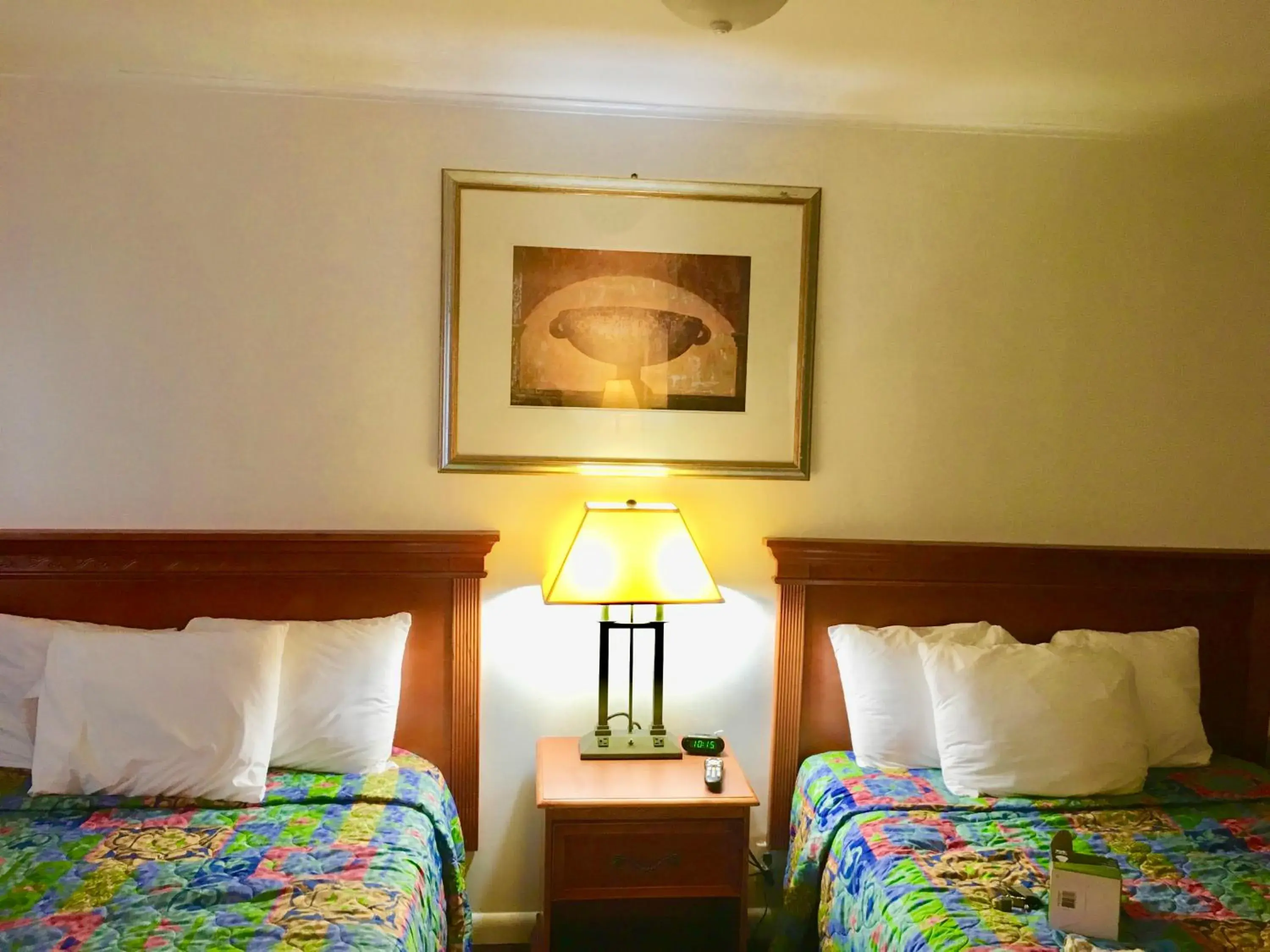 Double Room in North Country American Inn Double Room in North Country American Inn