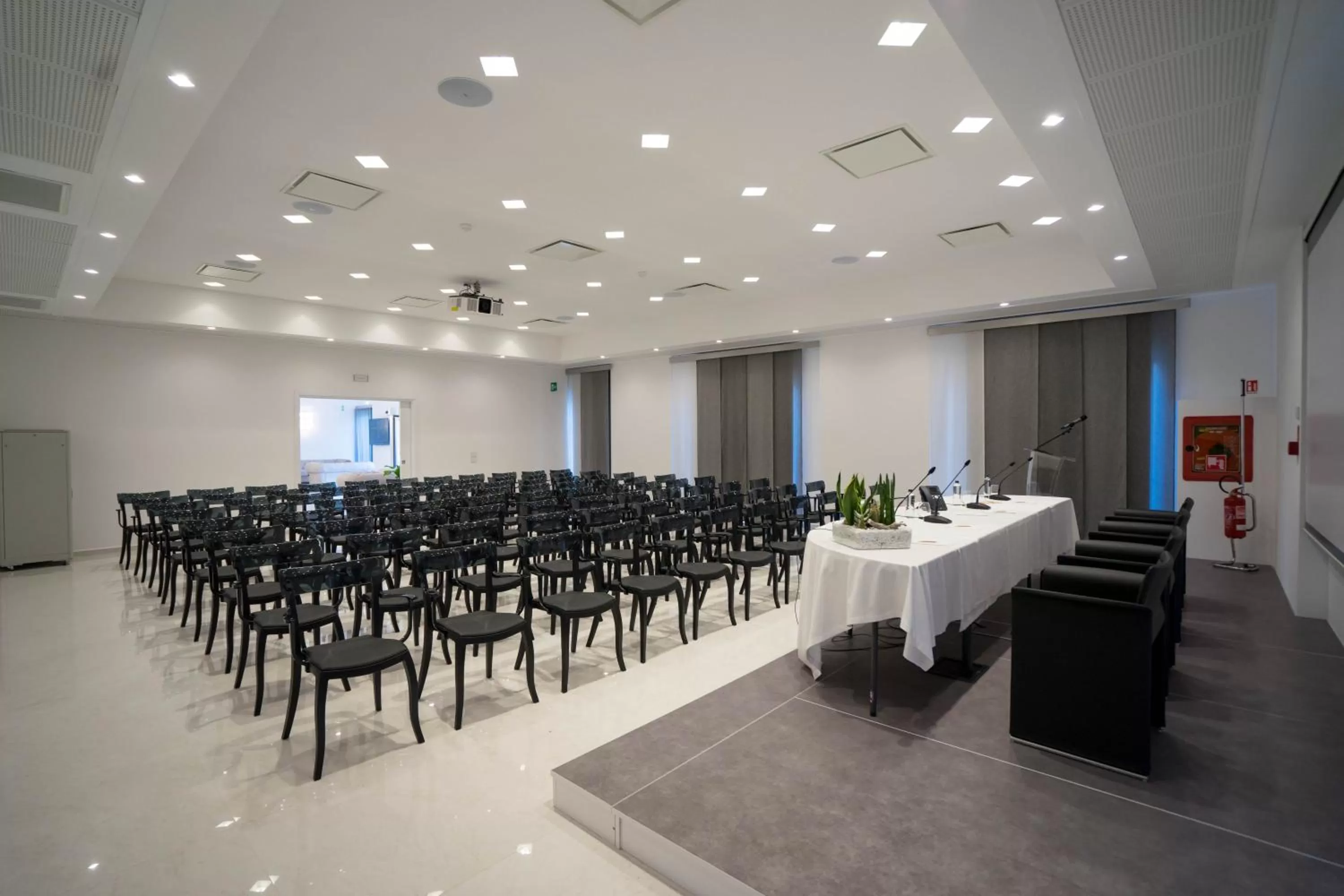 Meeting/conference room in PM Hotel