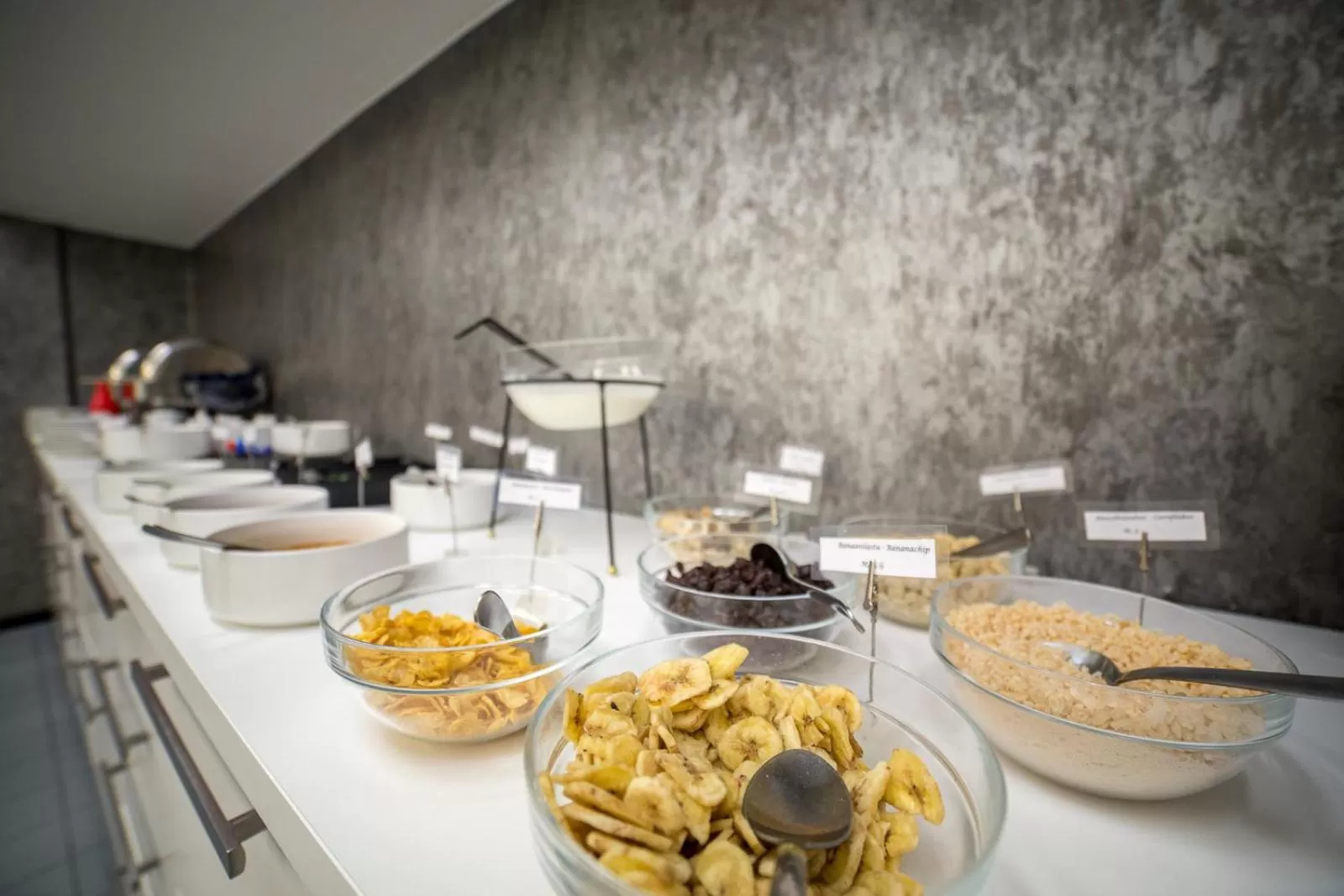 Food and drinks in Hotelli Olof