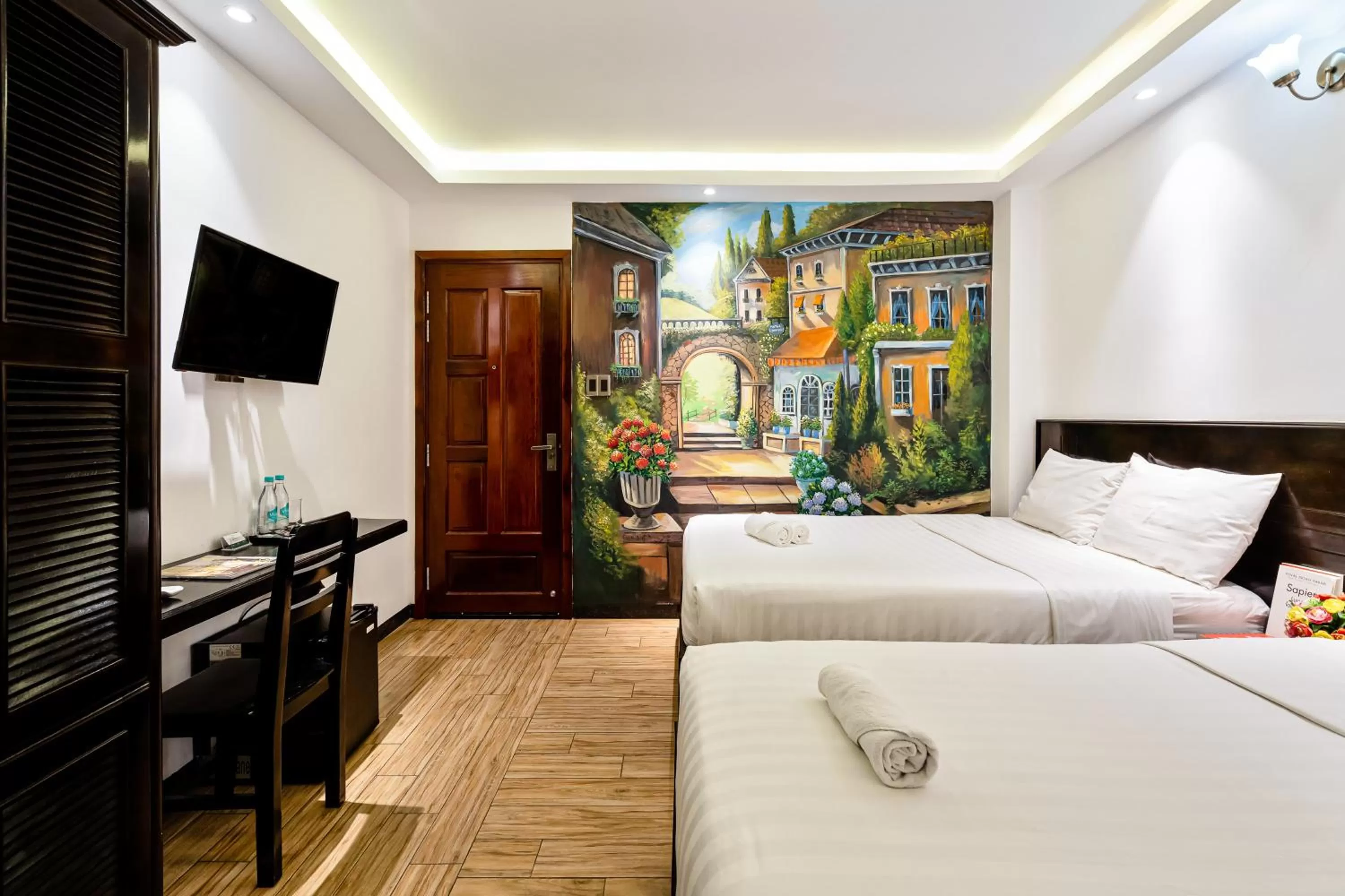 Bed in Lotus Laverne Hotel