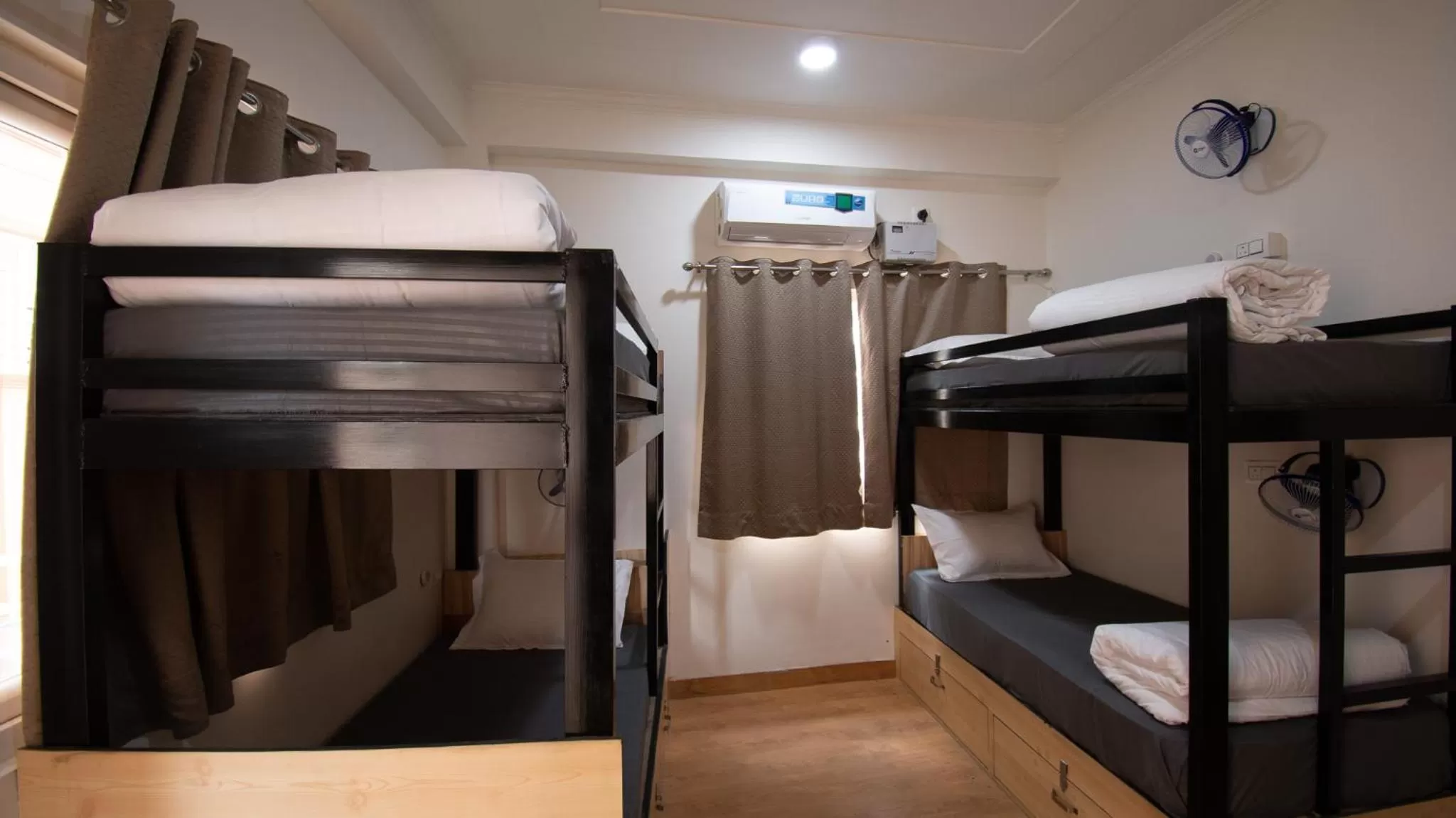 Bed in Around Stays Rishikesh, Tapovan