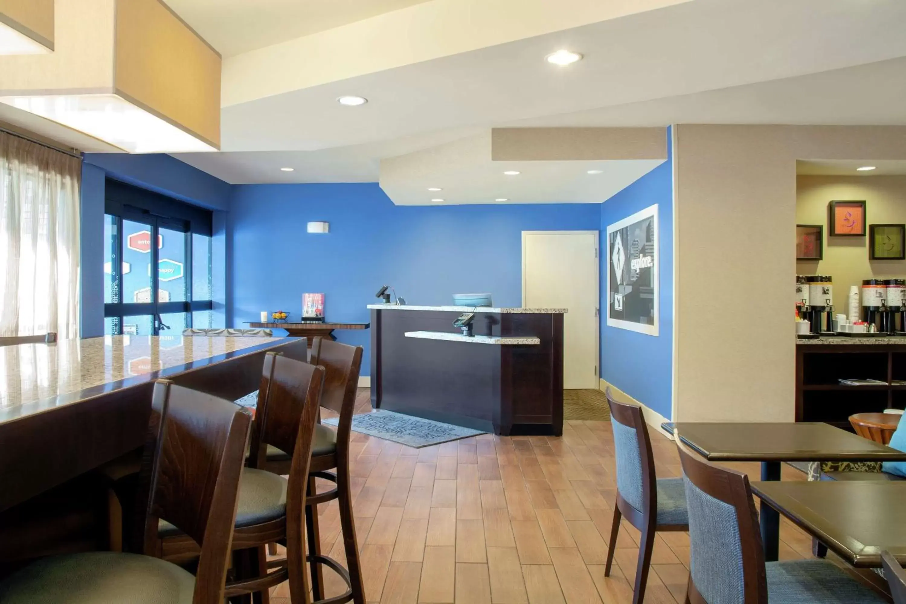 Lobby or reception, Restaurant/Places to Eat in Hampton Inn Merrillville