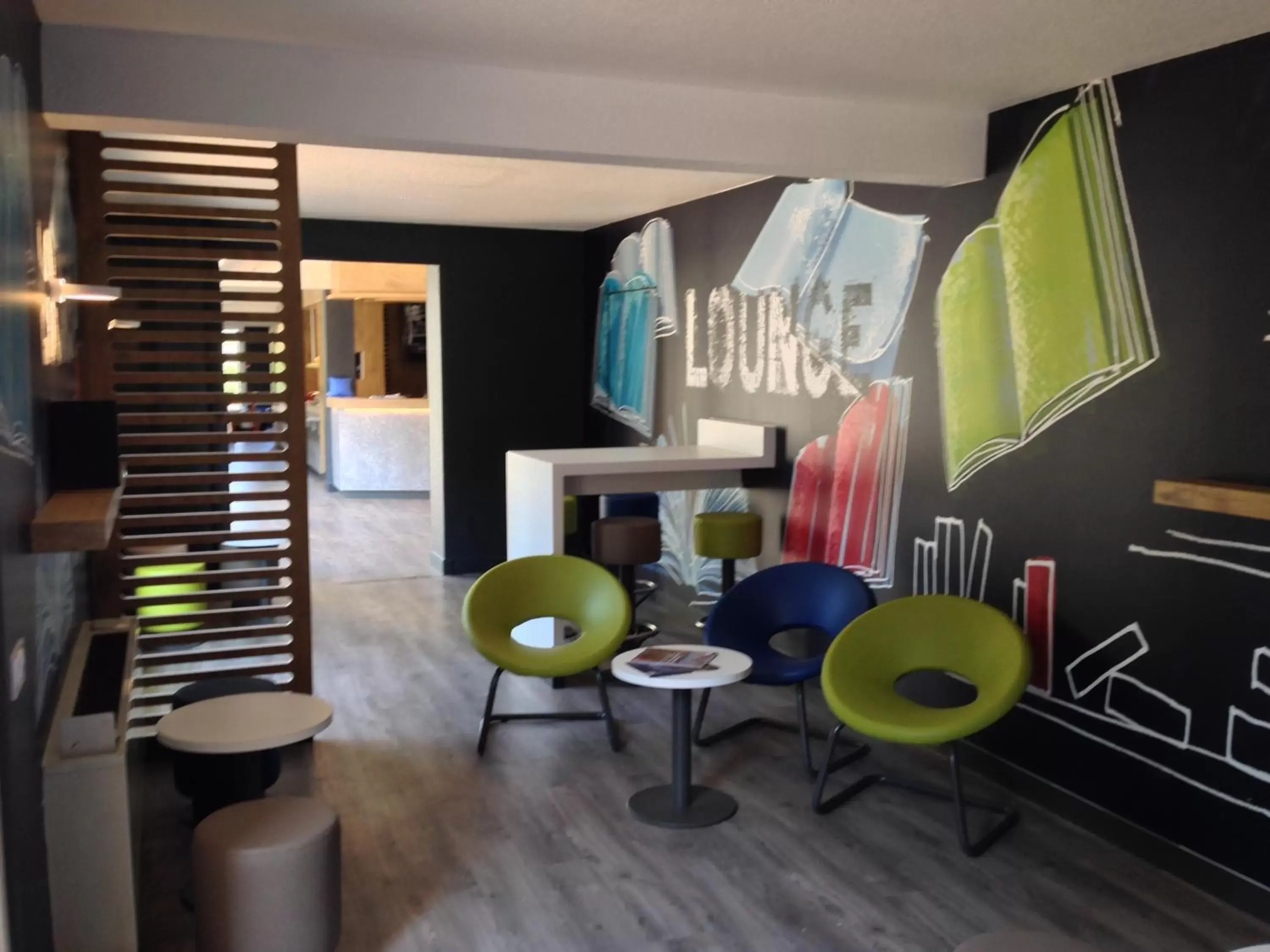 Lounge or bar in Ibis Budget Agen