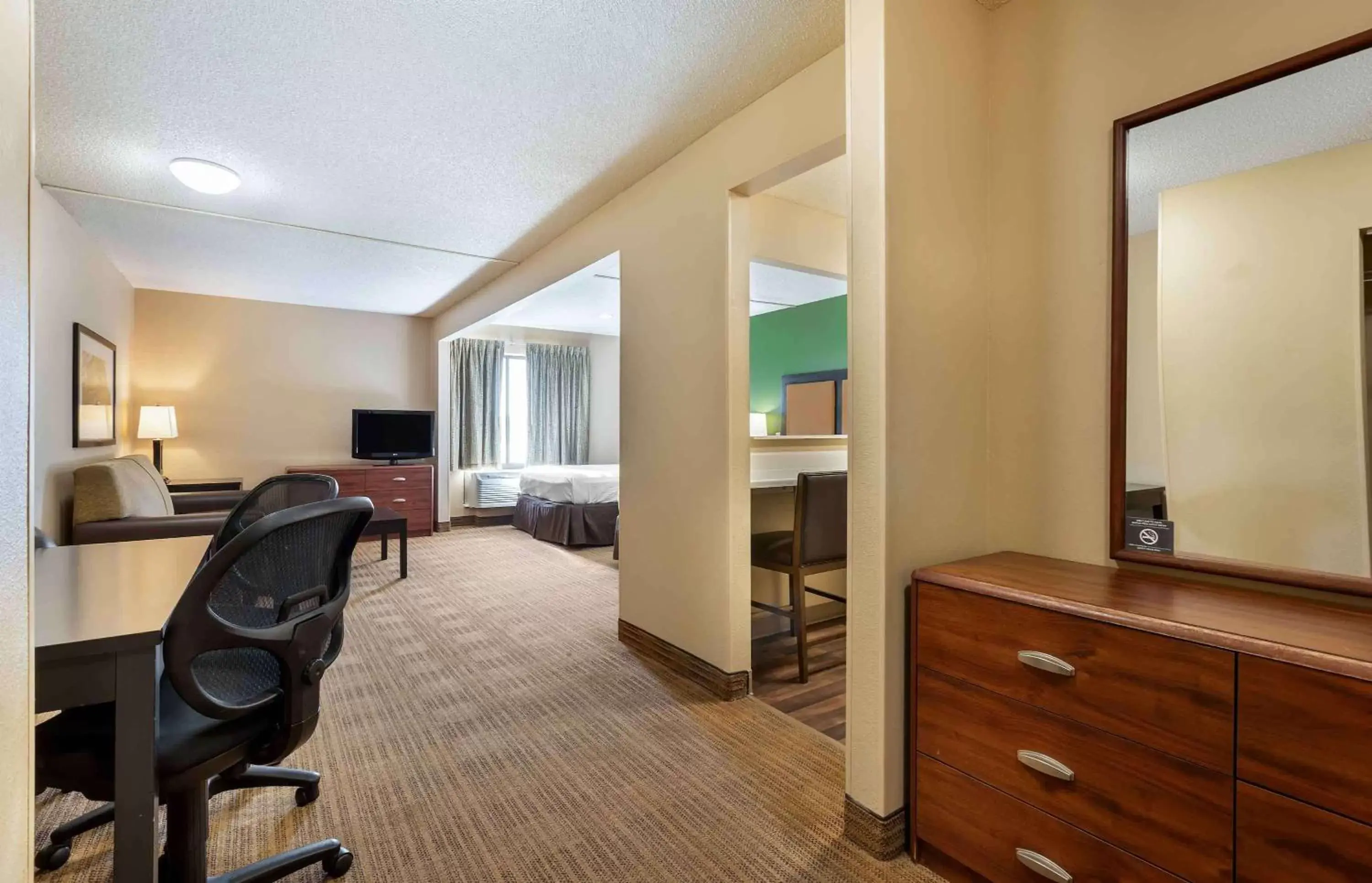 Bedroom in Extended Stay America Suites - Austin - Metro