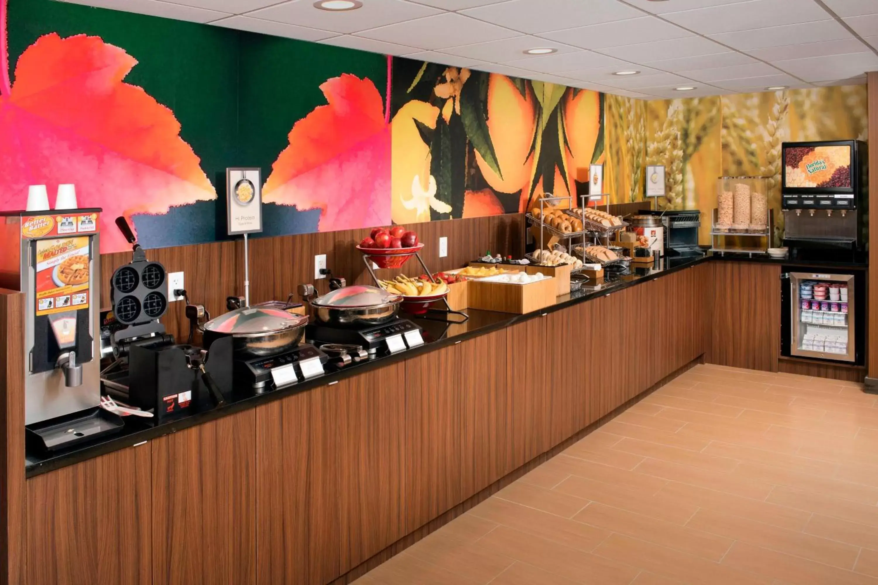 Breakfast, Restaurant/Places to Eat in Fairfield Inn & Suites by Marriott Albany East Greenbush