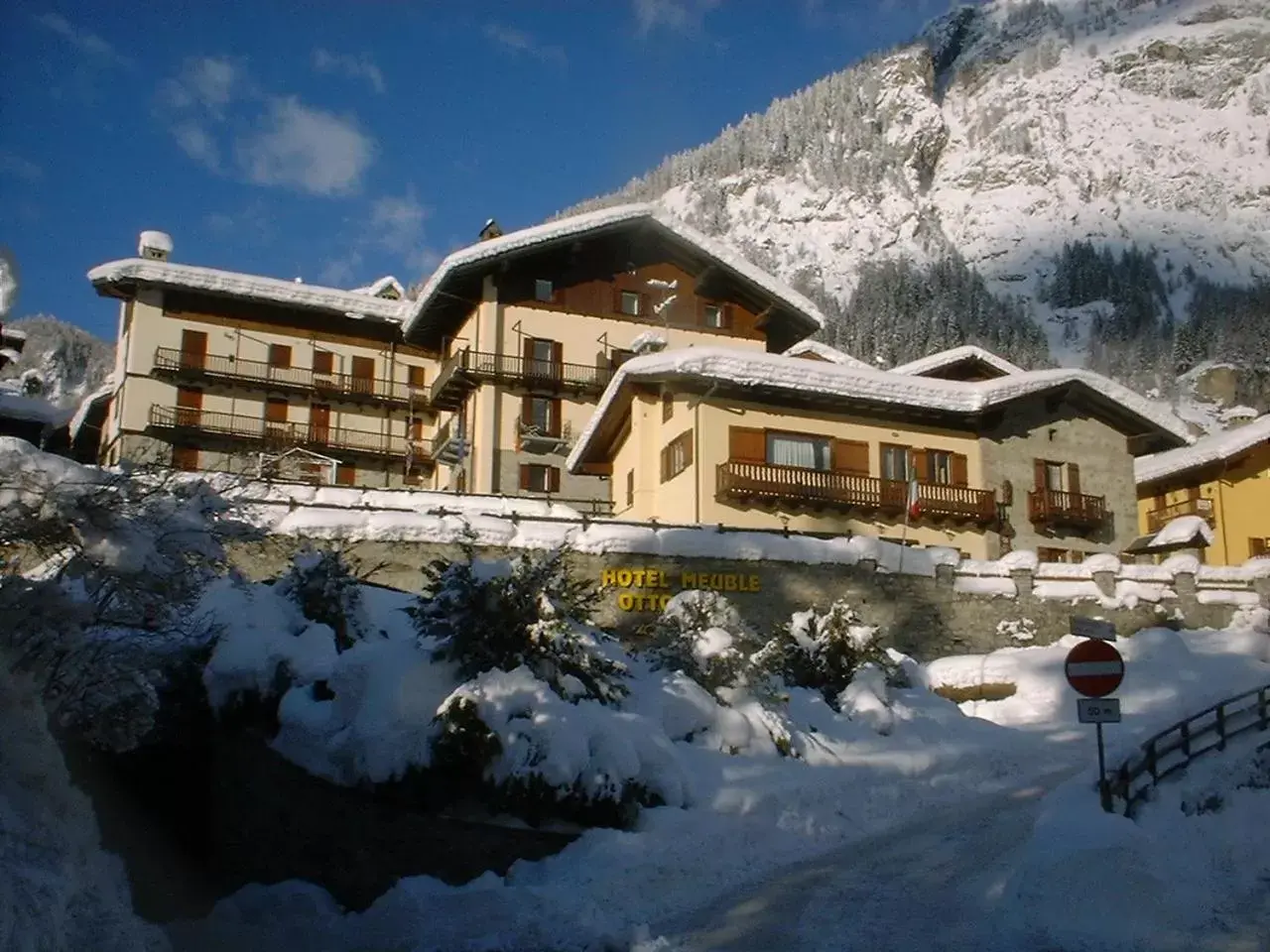 Winter in Hotel Ottoz Meublé