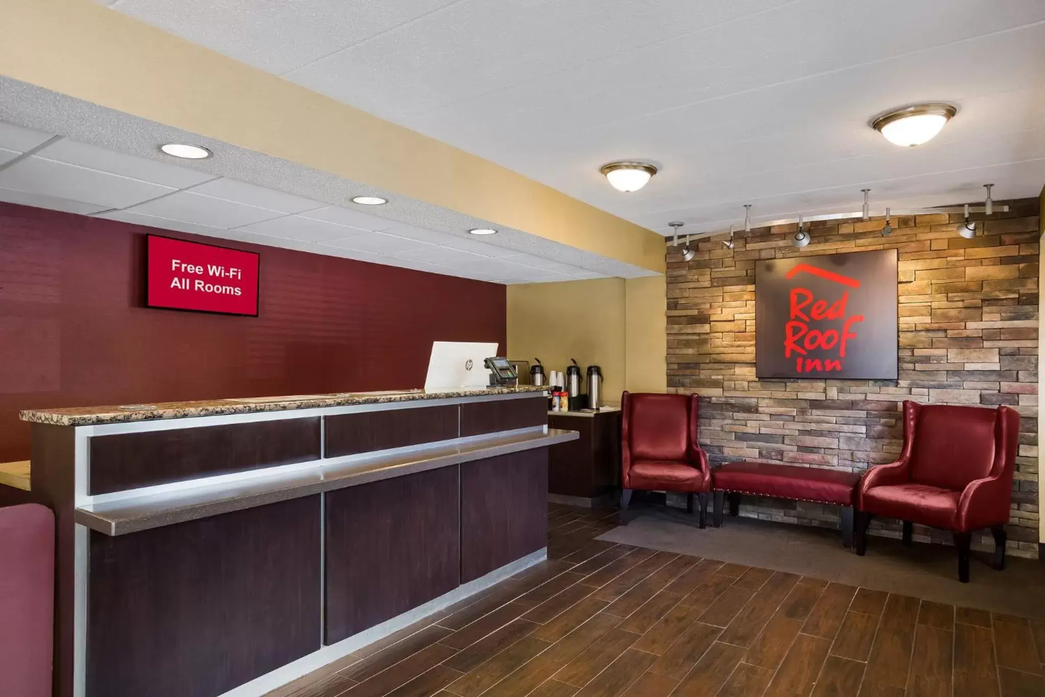 Lobby or reception, Lobby/Reception in Red Roof Inn Wilkes-Barre Arena