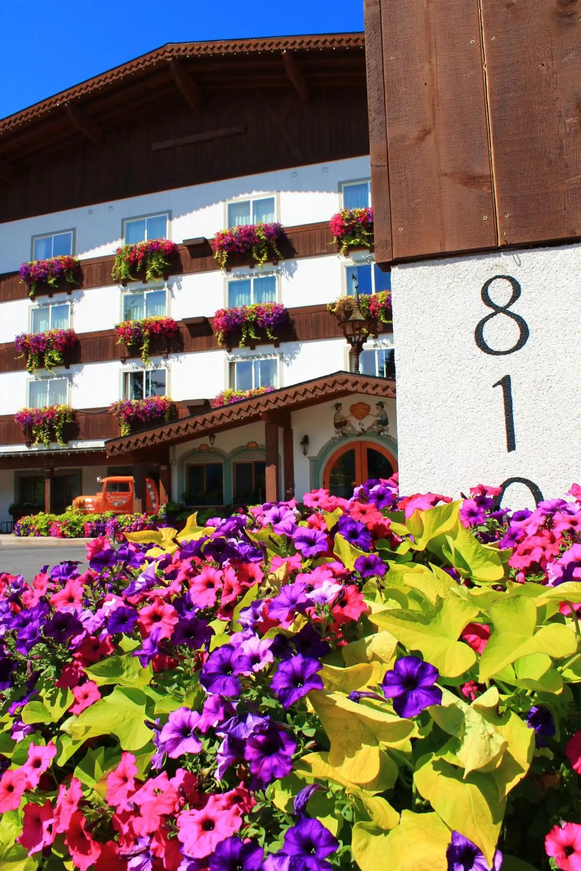 Facade/entrance, Property Building in Bavarian Lodge