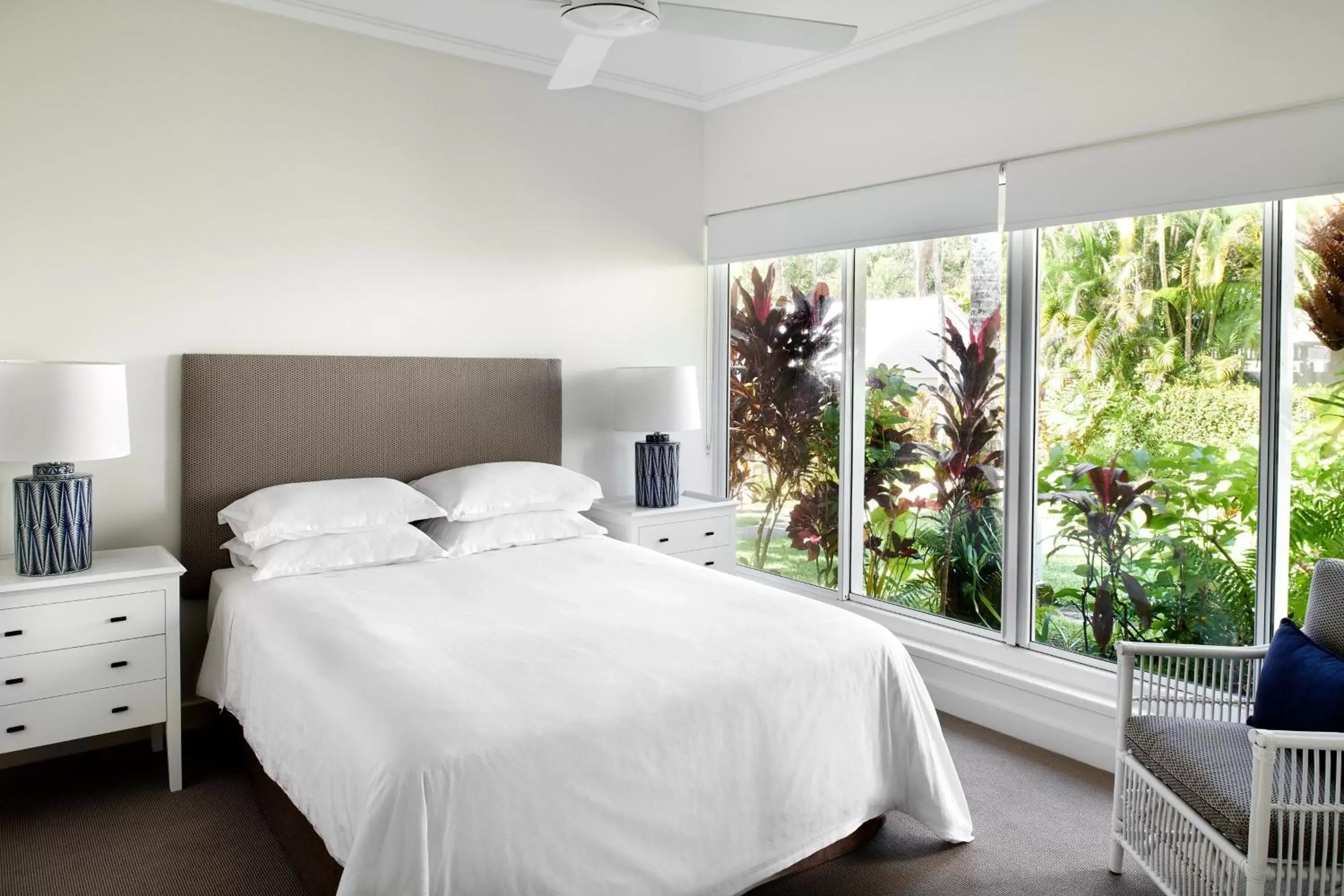 Photo of the whole room, Bed in Sheraton Grand Mirage Resort, Port Douglas