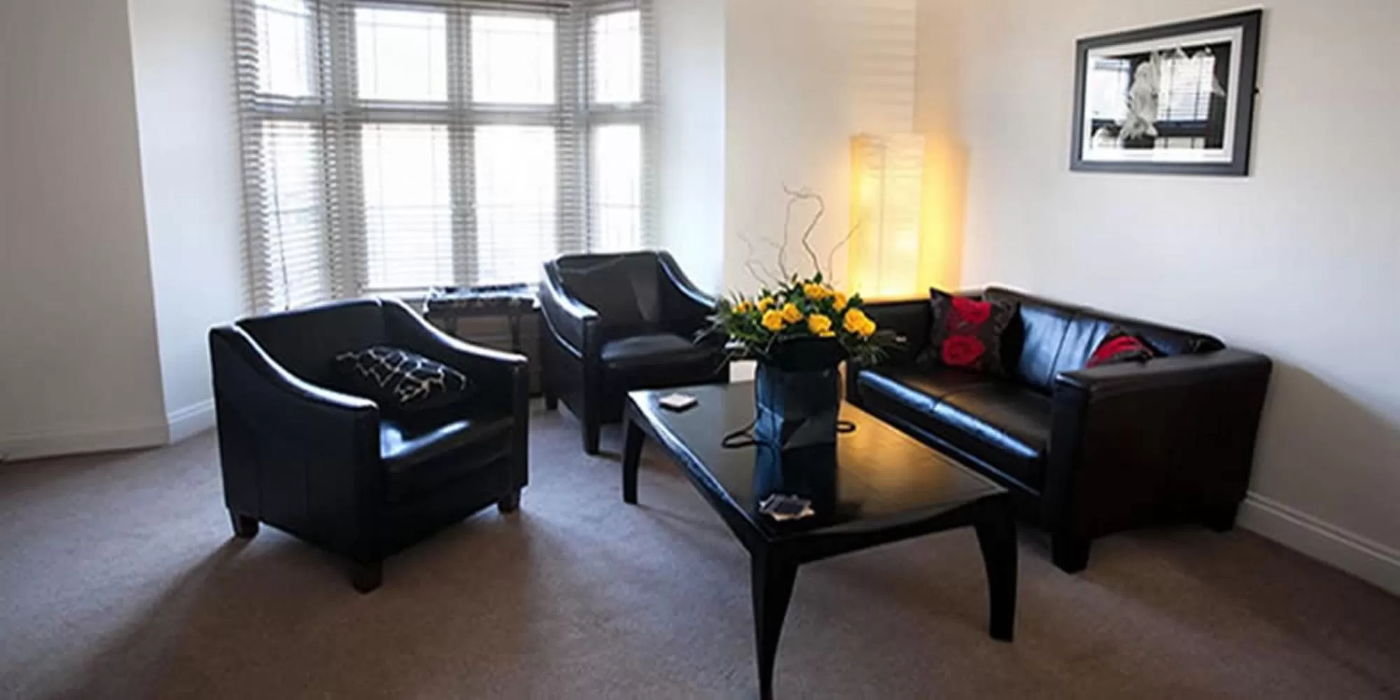 Day, Seating Area in Victoria Mansions Hotel Apartments