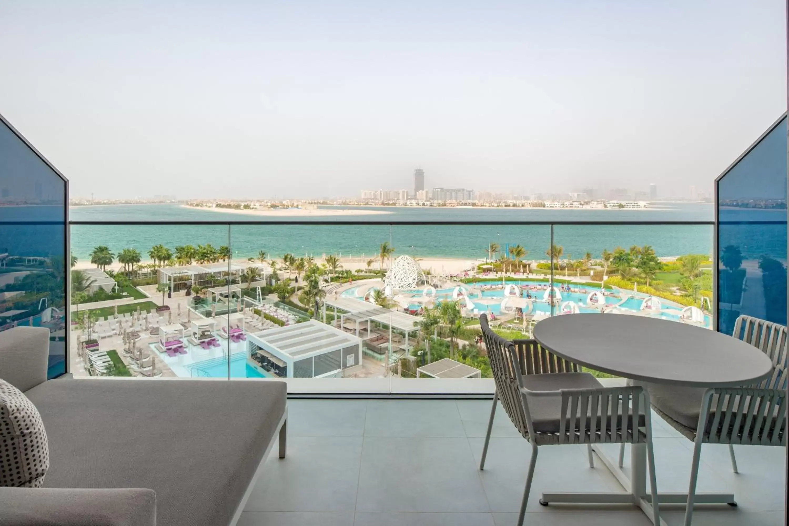 Photo of the whole room, Balcony/Terrace in W Dubai - The Palm