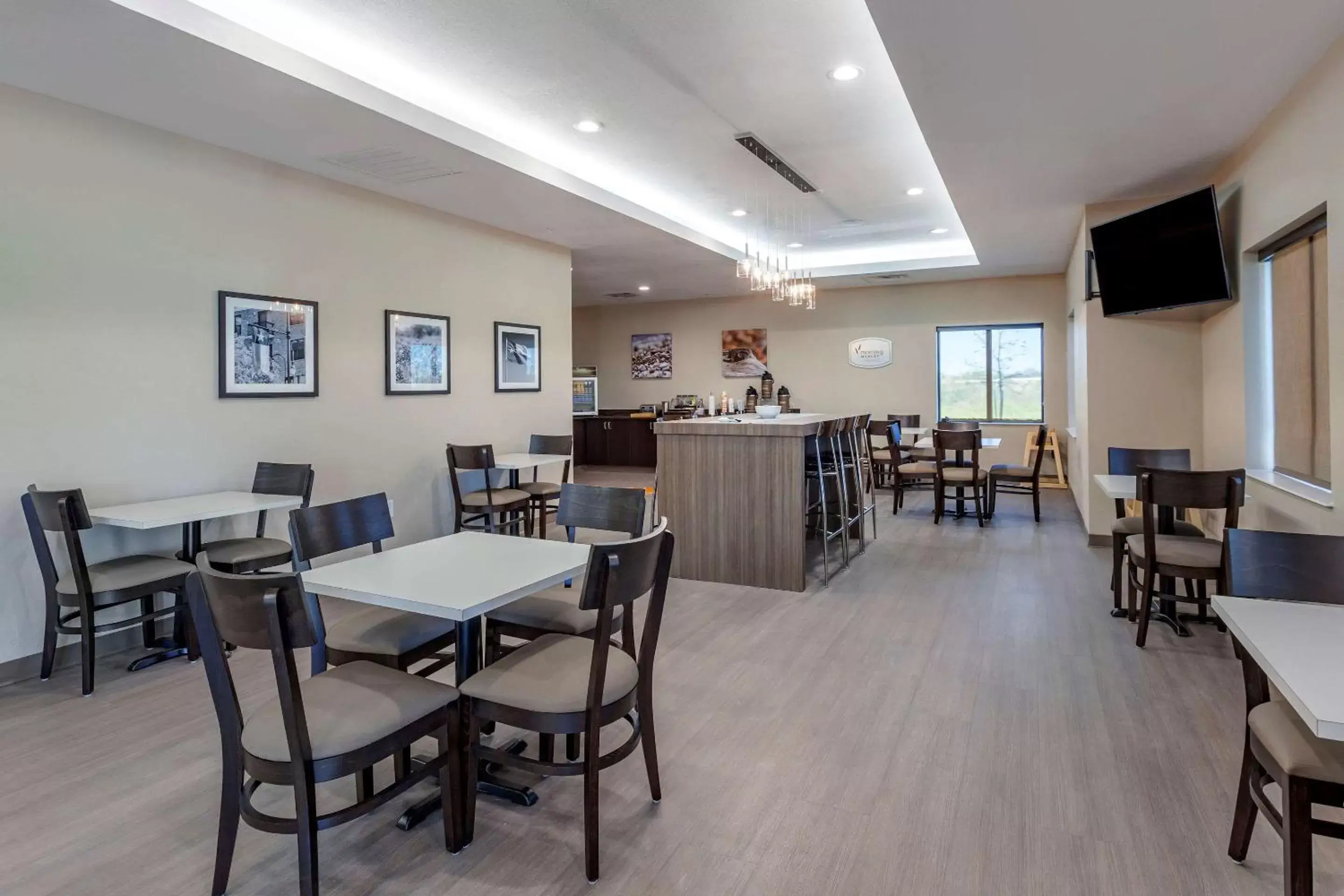 Restaurant/places to eat in Sleep Inn & Suites Restaurant/places to eat in Sleep Inn & Suites