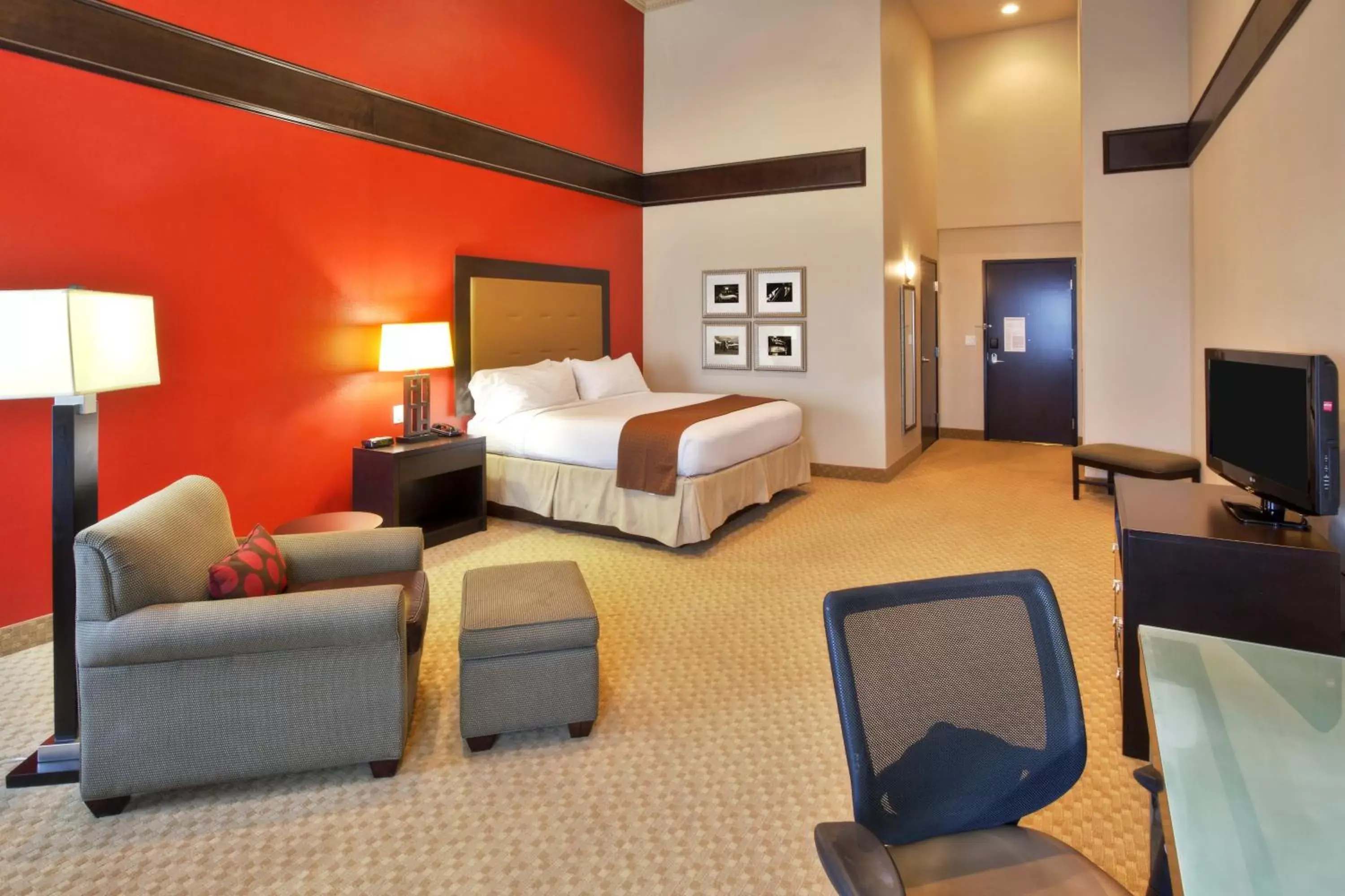 Photo of the whole room in Holiday Inn Killeen Fort Hood, an IHG Hotel