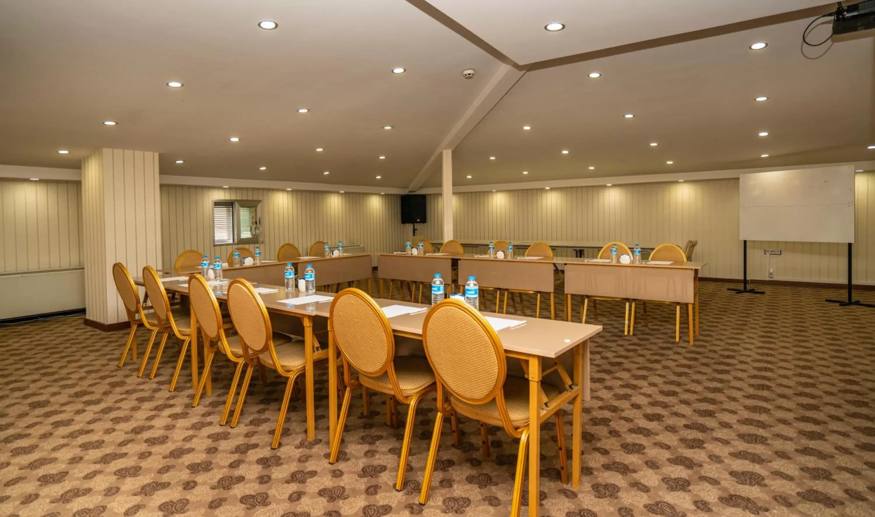 Business facilities in The Bostancı Otel