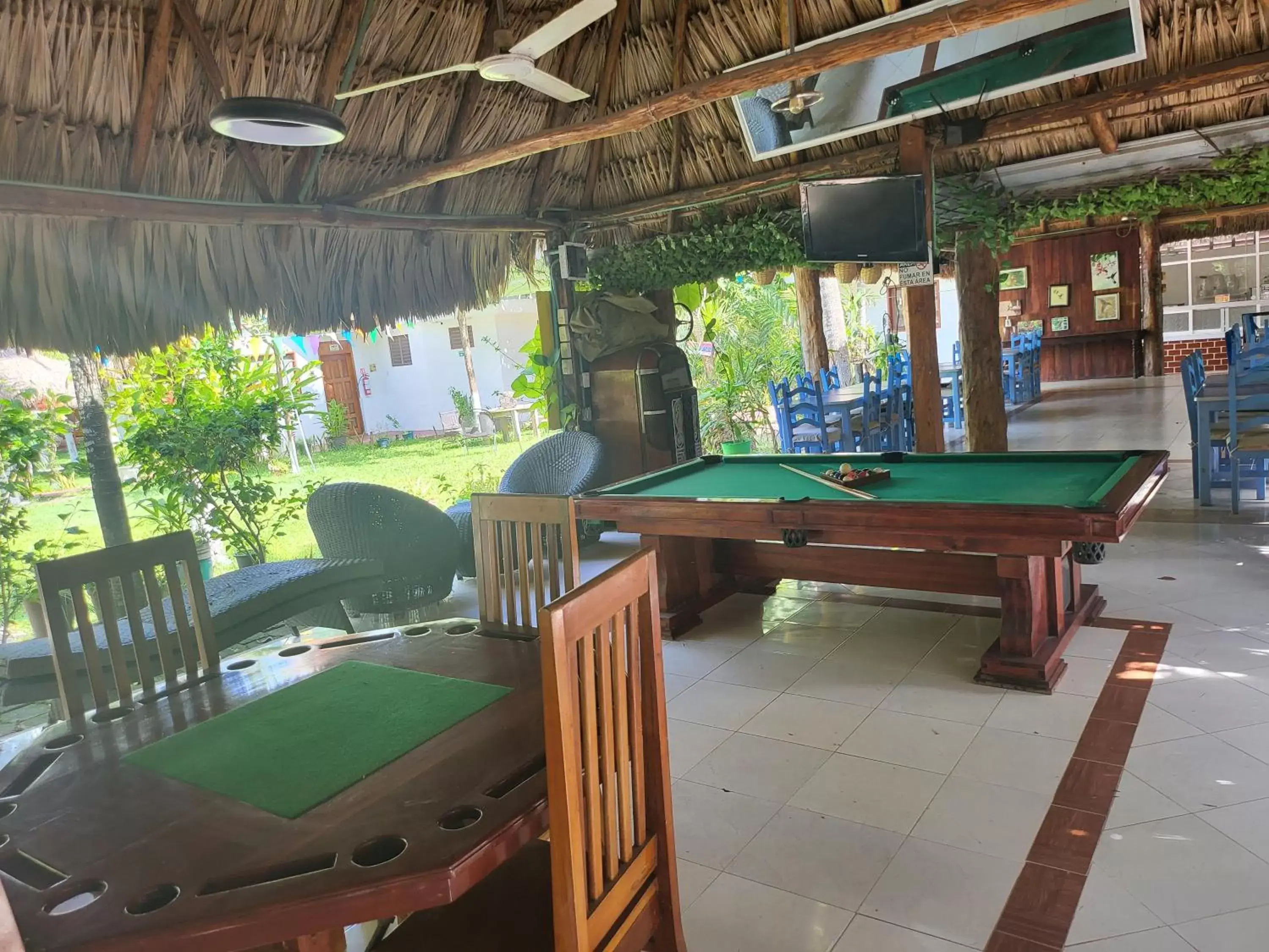 Billiards in Cabañas Colibrí