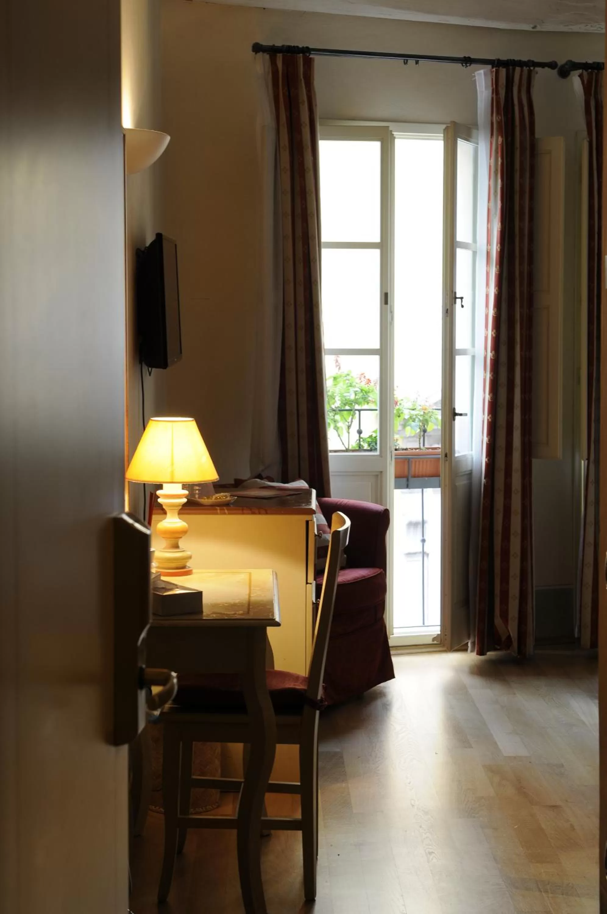 Decorative detail in A Palazzo Busdraghi Residenza D'Epoca