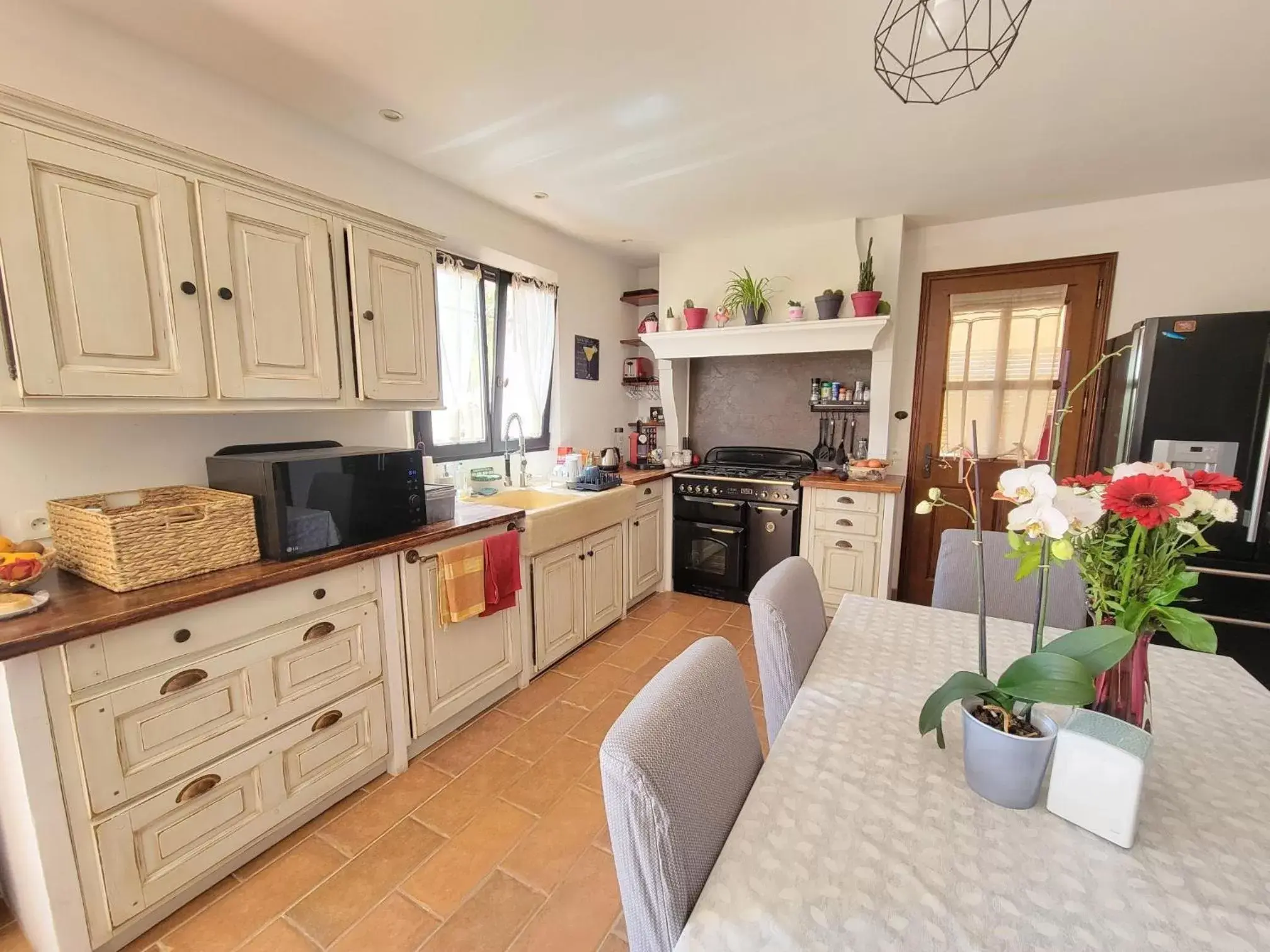 kitchen, Kitchen/Kitchenette in Villa Tropez Chambres d'hôtes