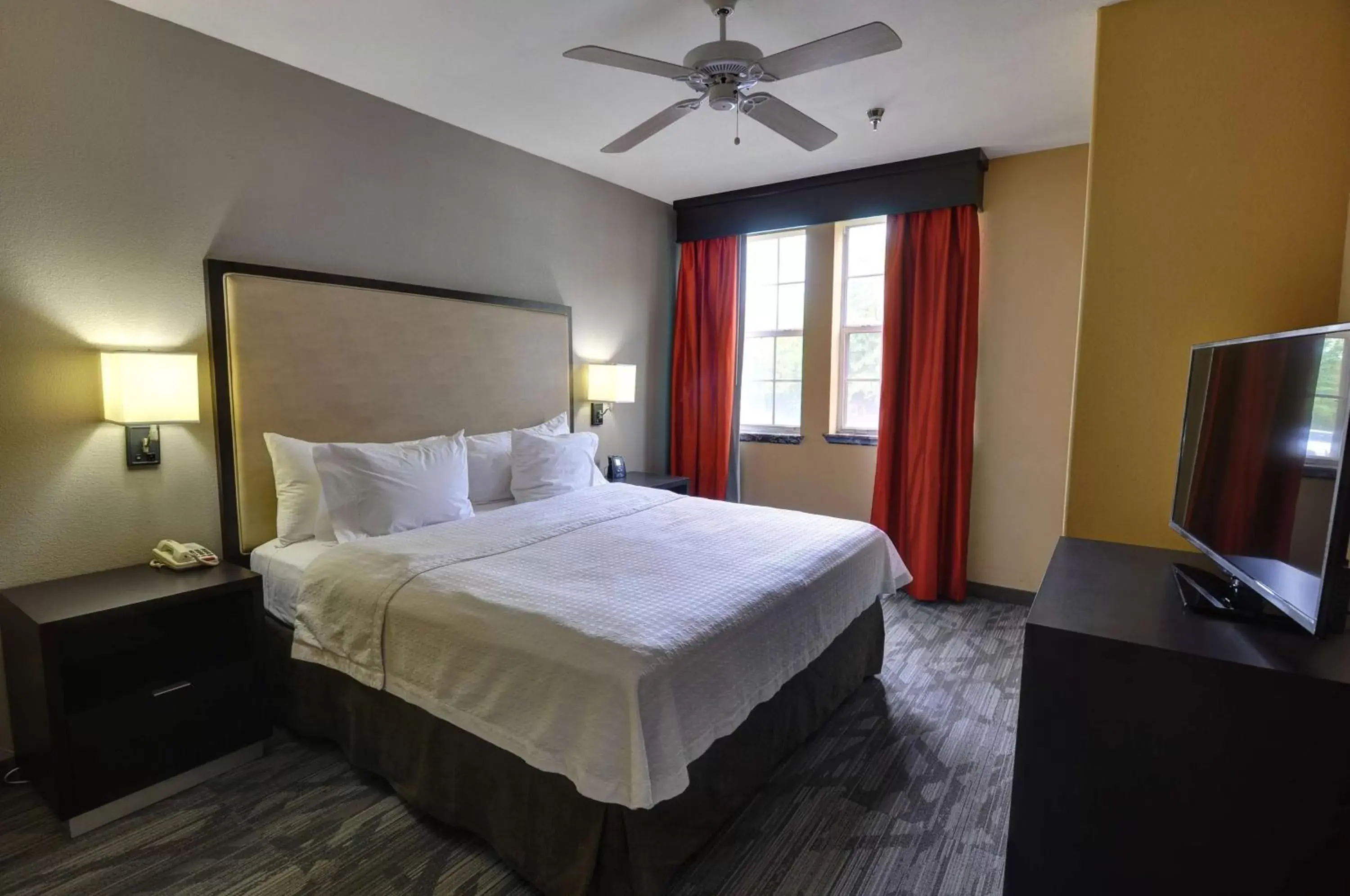 Bed in Homewood Suites by Hilton- Longview