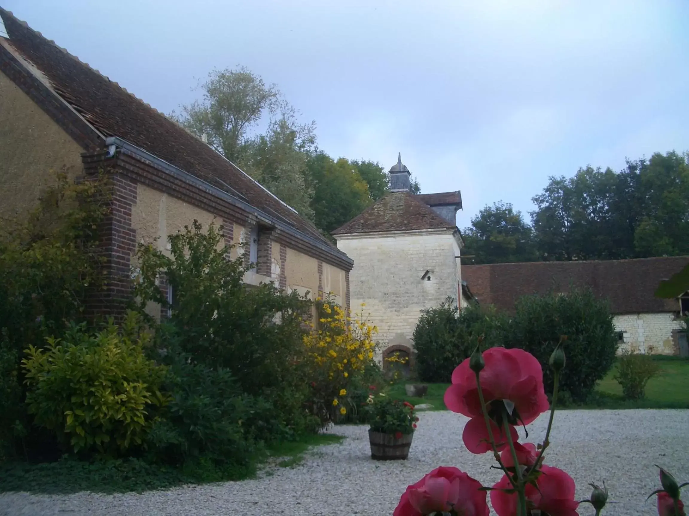 Property Building in Chateau Des Roises