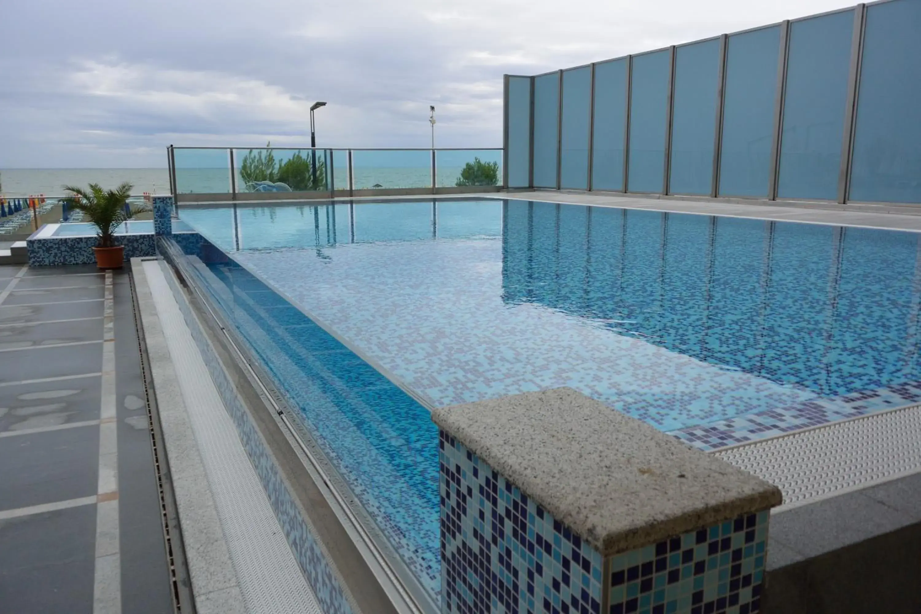 Swimming Pool in Hotel Columbus