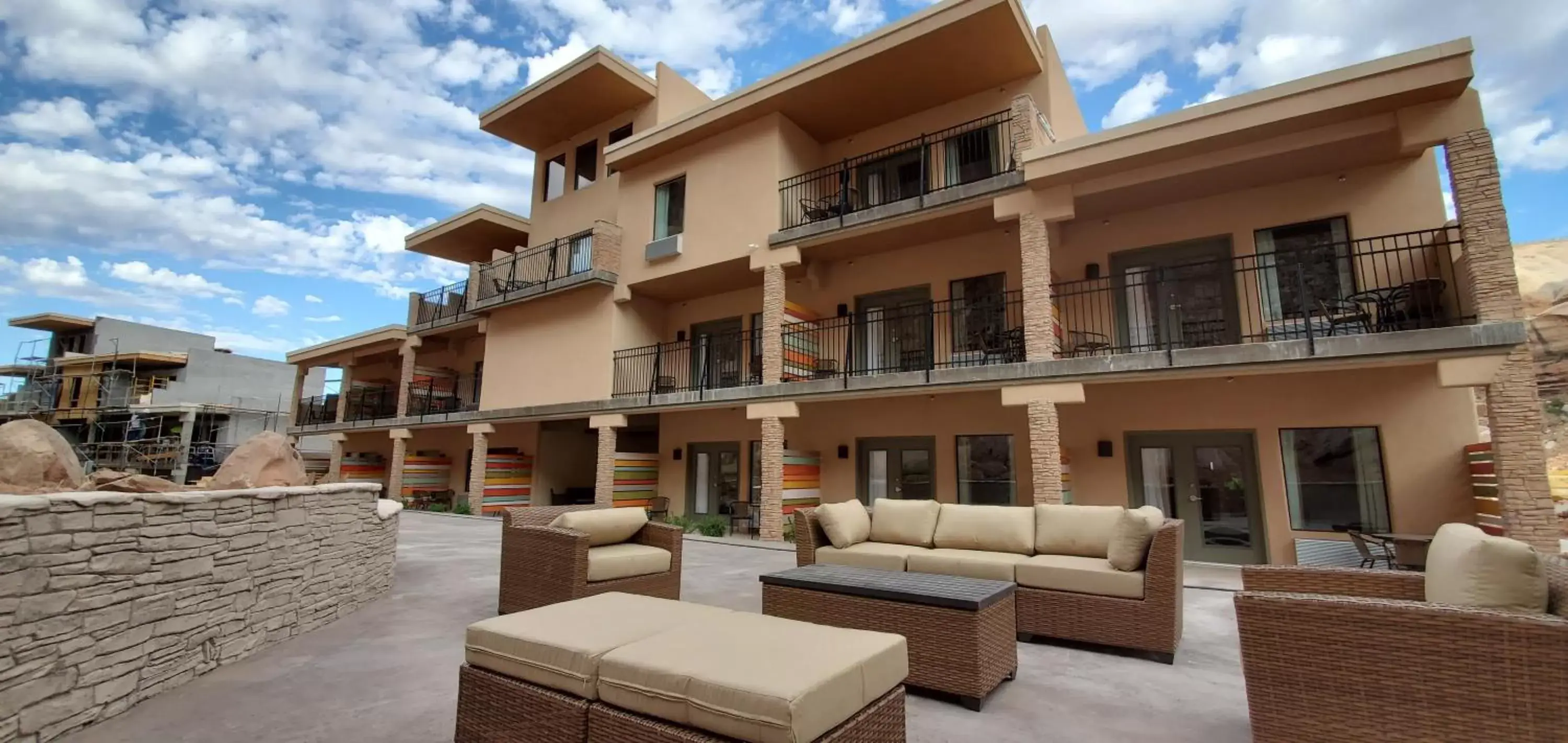 Property building in Bluff Dwellings Resort Property building in Bluff Dwellings Resort