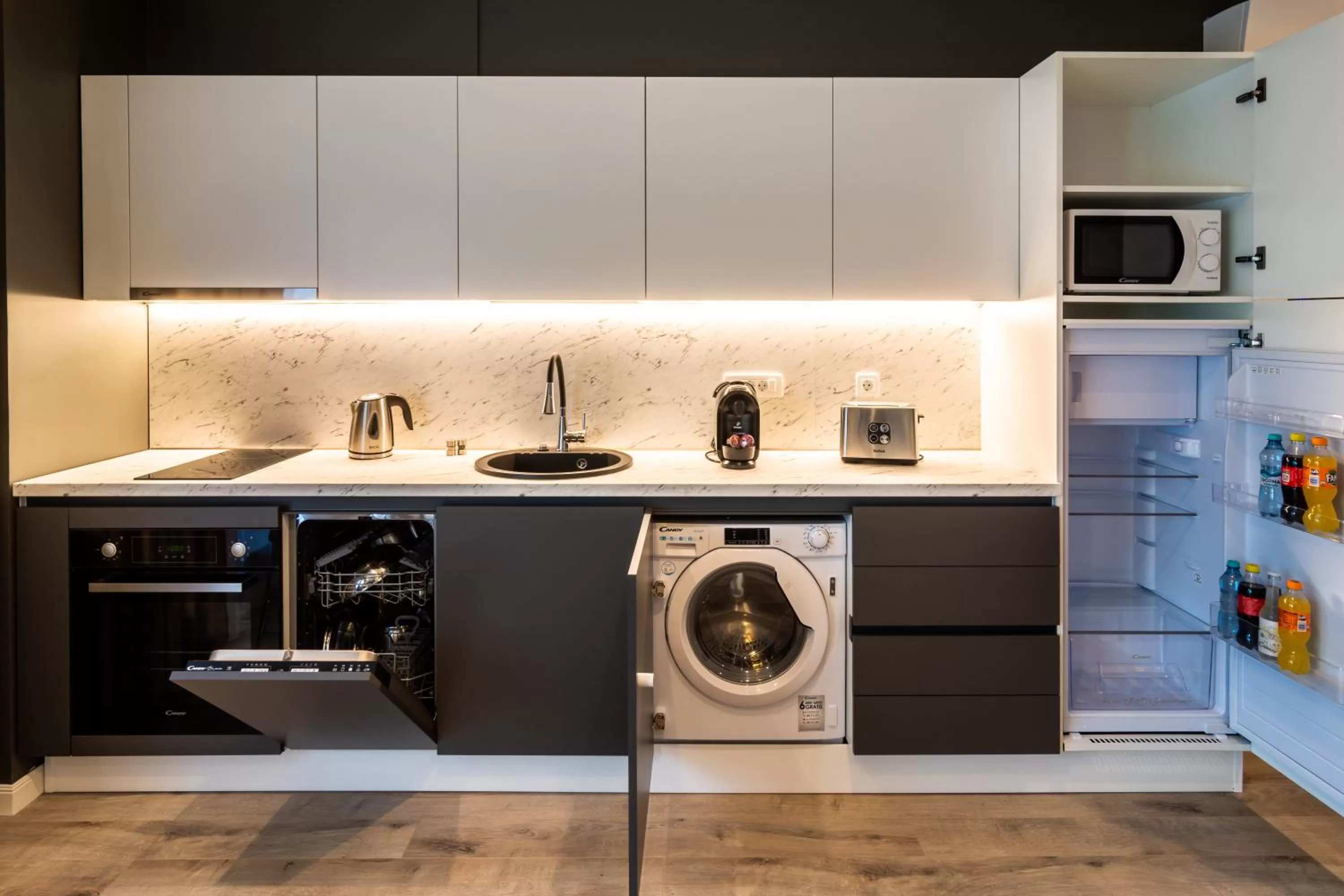 Kitchen or kitchenette in Aparthotel NOX