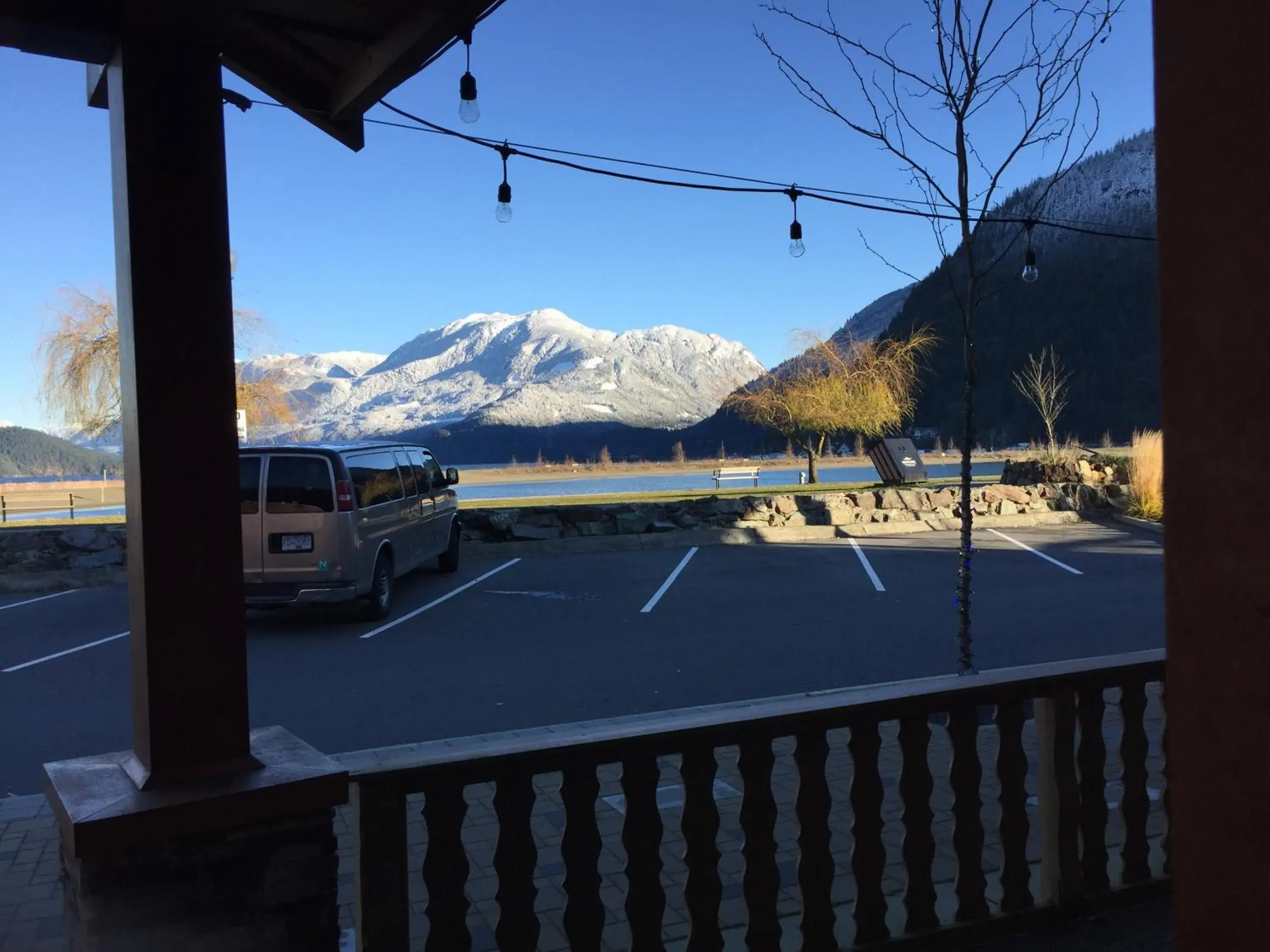 Facade/entrance, Mountain View in Spring Villa Hotel