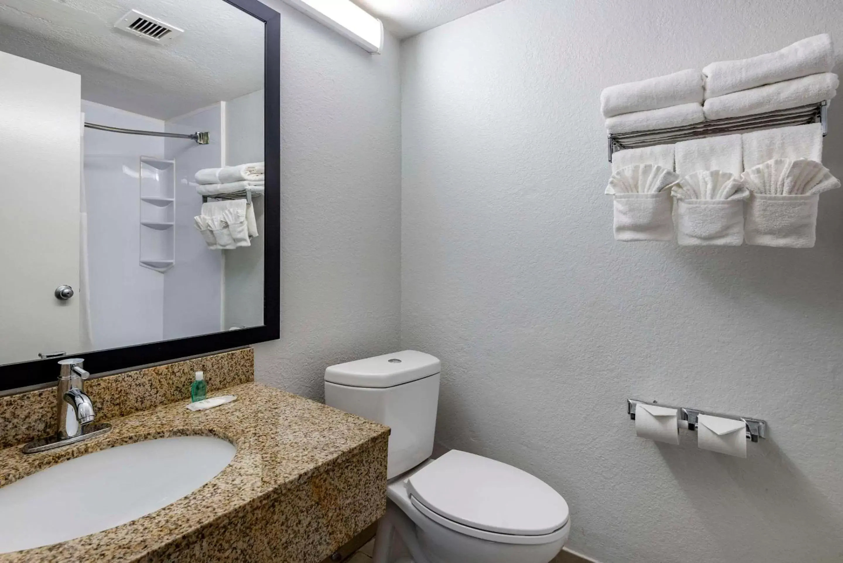 Bathroom in Suburban Studios