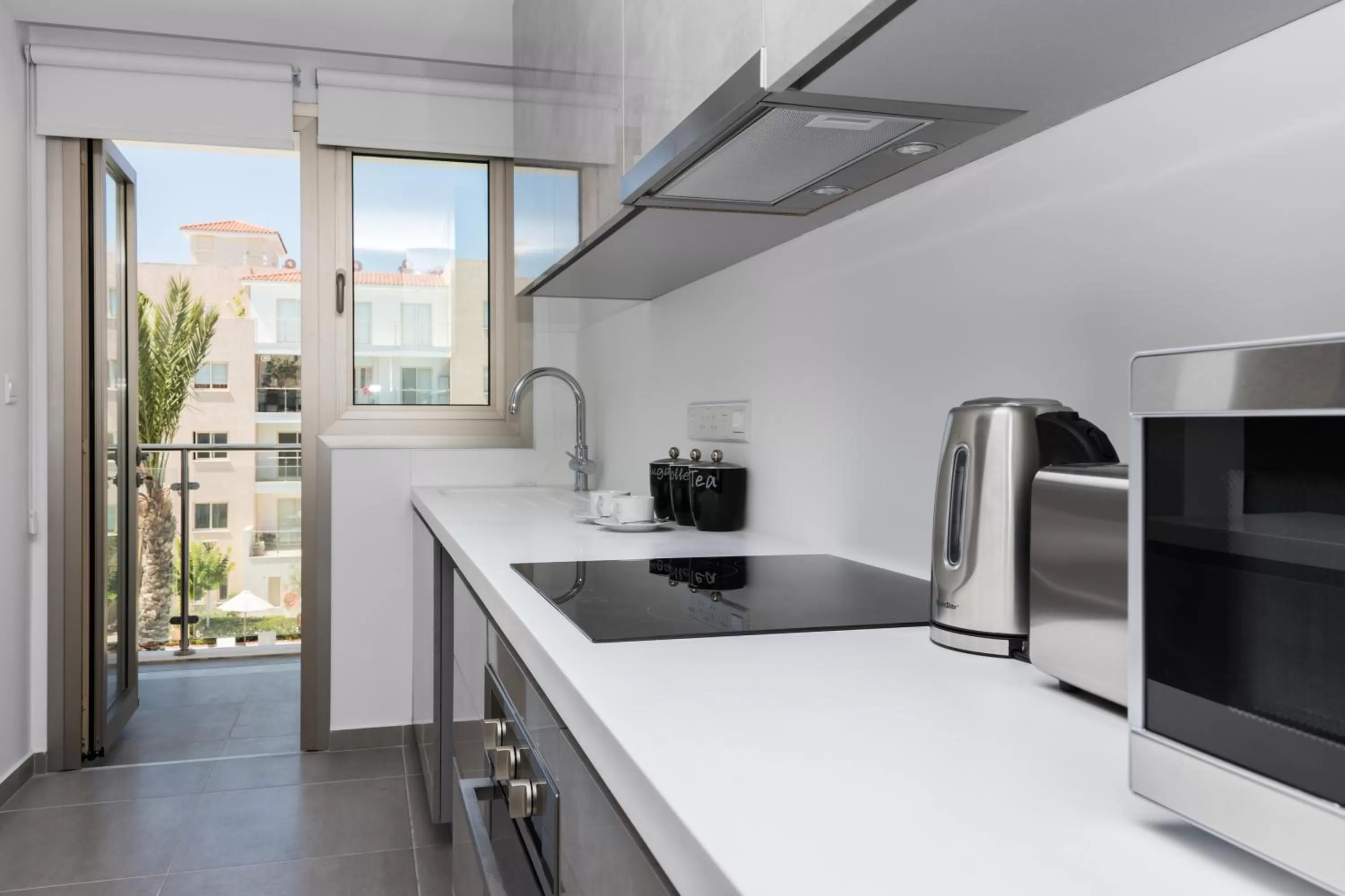 Kitchen or kitchenette in Elysia Park