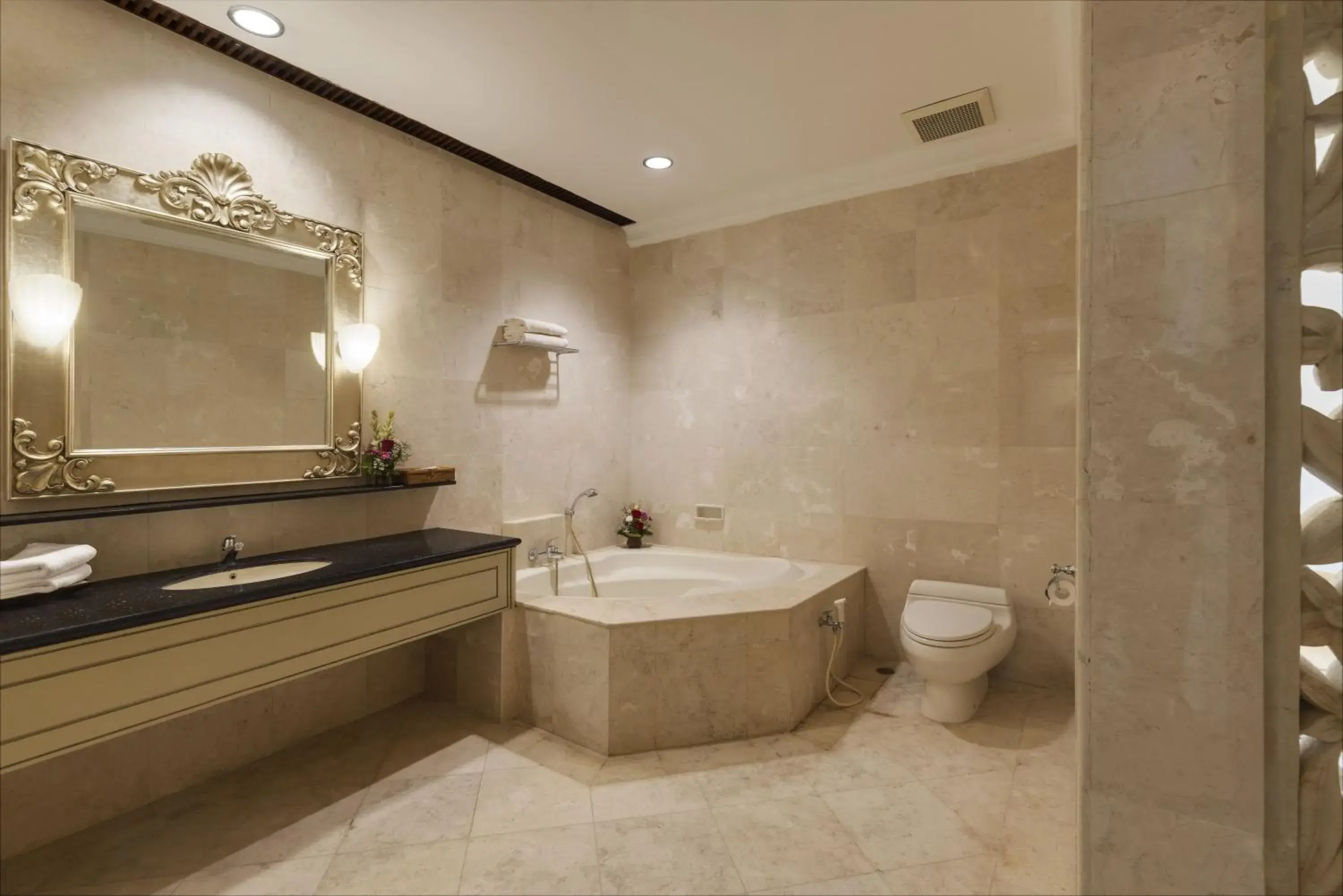 Bathroom in Rijasa Agung Resort and Villas