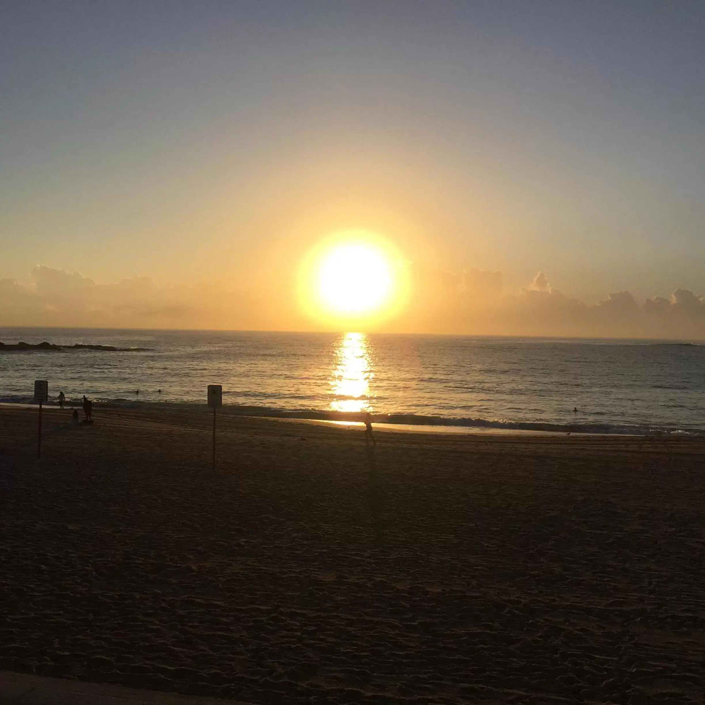 Sunrise, Natural Landscape in Coogee Sands Hotel & Apartments