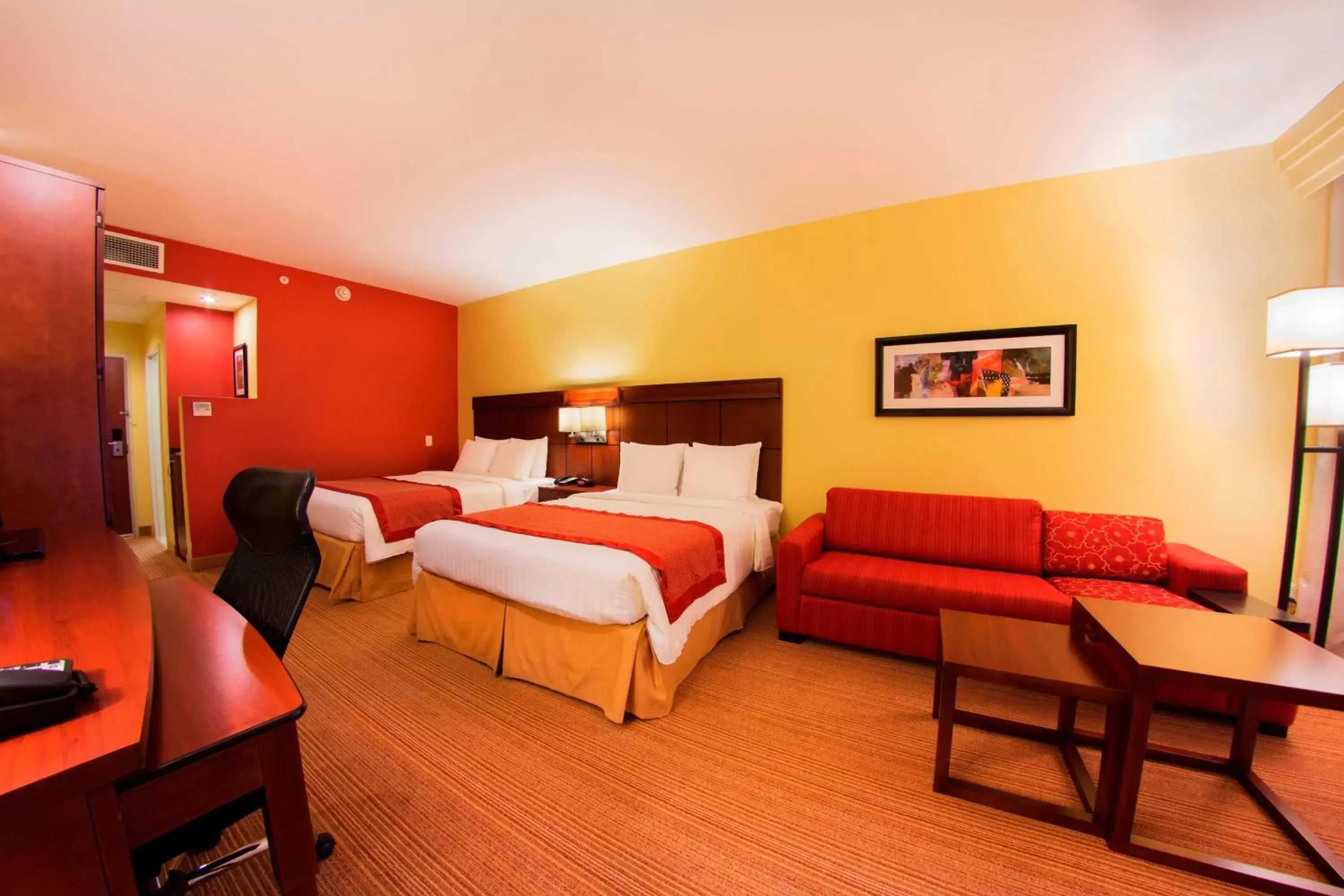 Photo of the whole room in Courtyard by Marriott Paramaribo